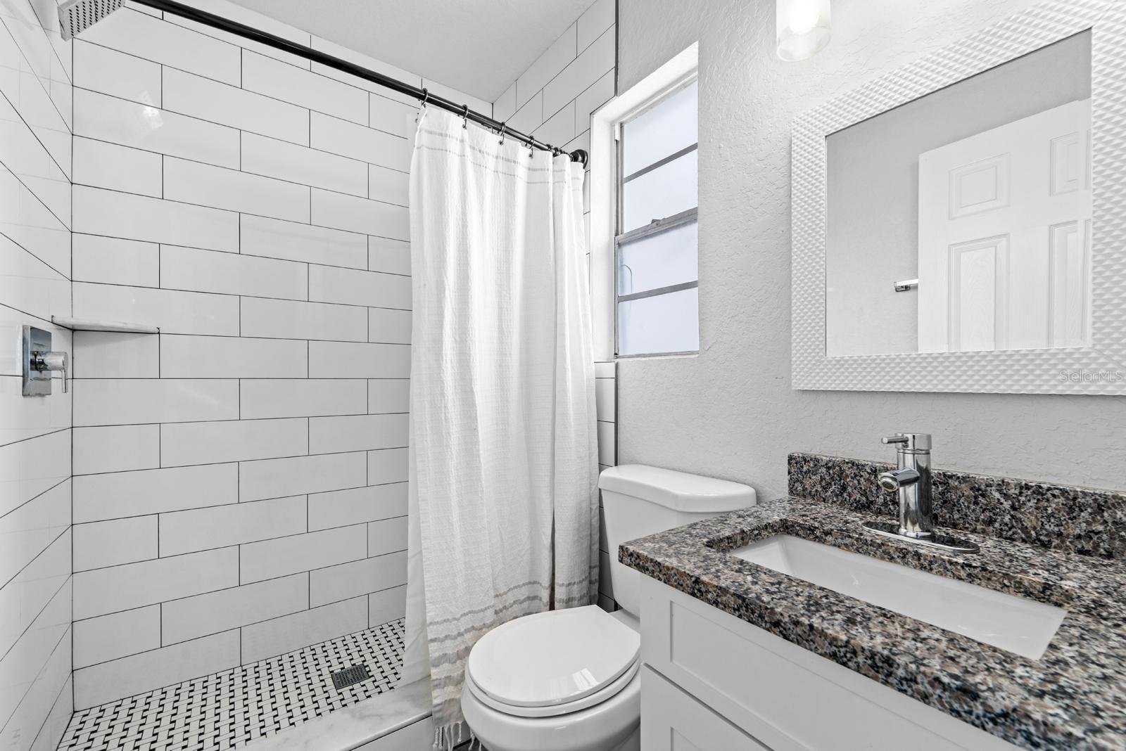 Image 12 of 22 For 3605 Iowa Avenue