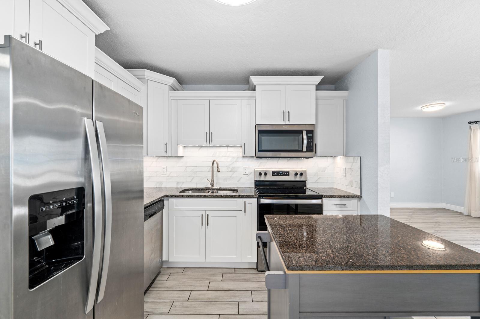 Image 6 of 22 For 3605 Iowa Avenue