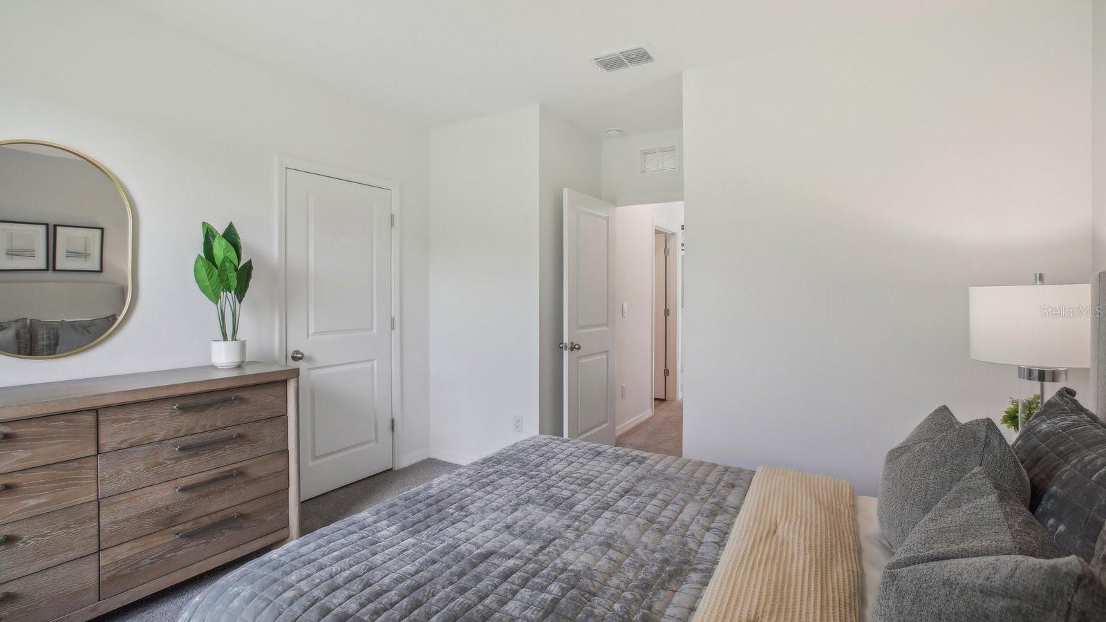 Listing photo id 33 for 2405 Bender Drive