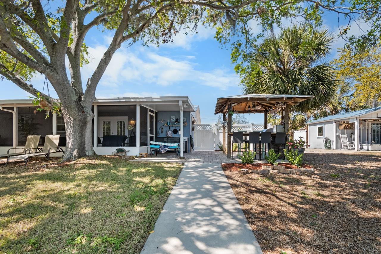 Image 35 of 67 For 107 6th Street Nw