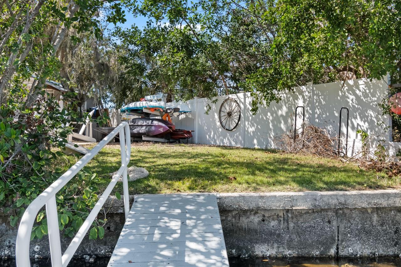 Image 41 of 67 For 107 6th Street Nw