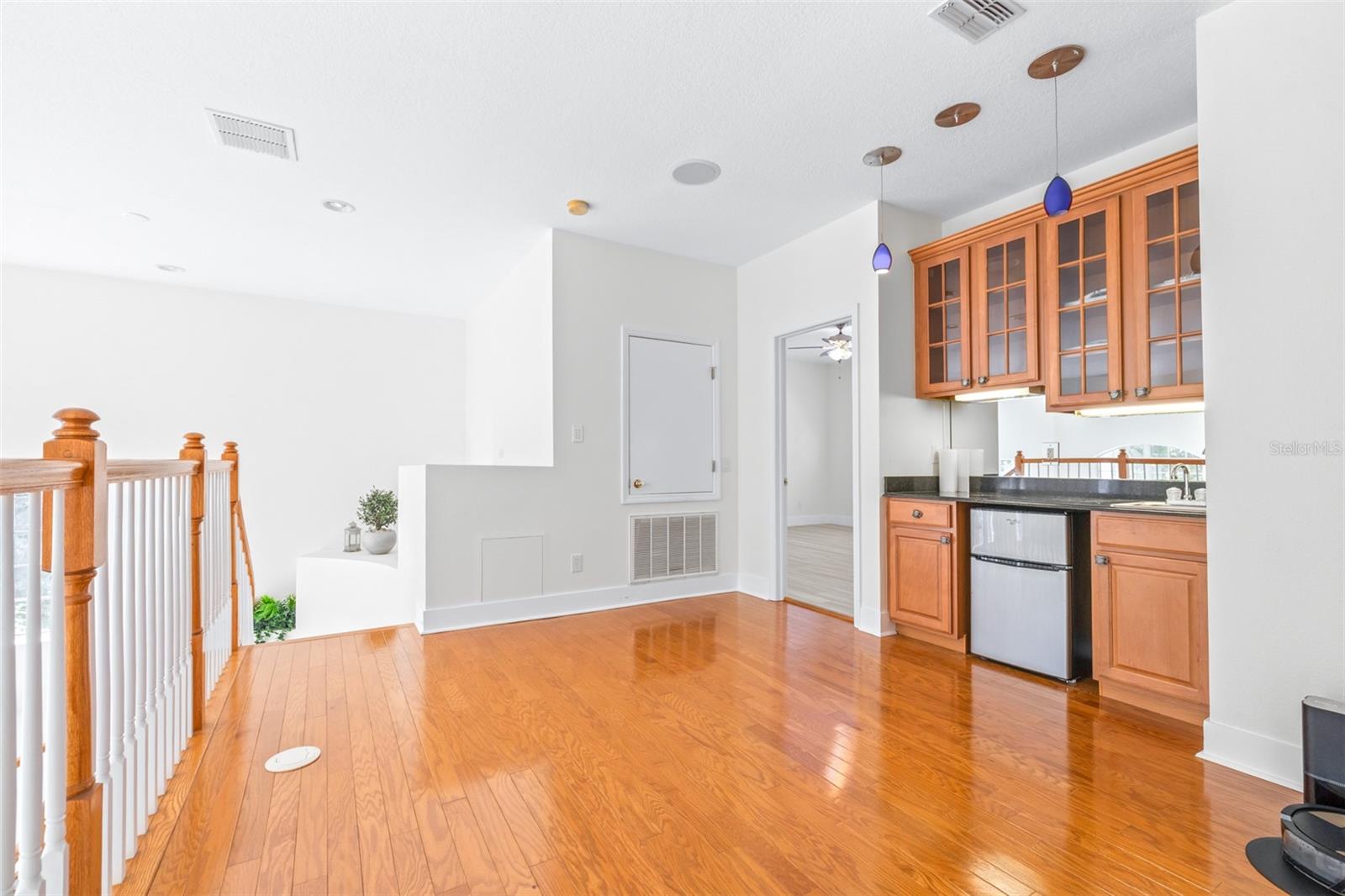 Image 32 of 83 For 10102 Deercliff Drive