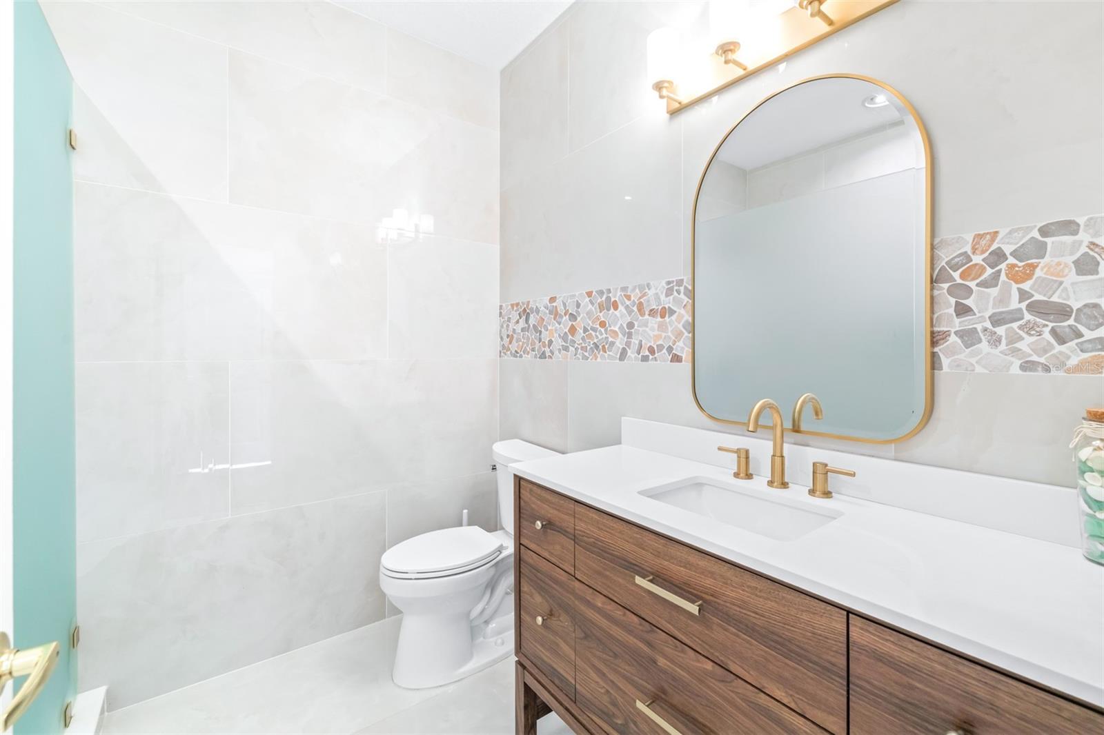 Image 42 of 83 For 10102 Deercliff Drive