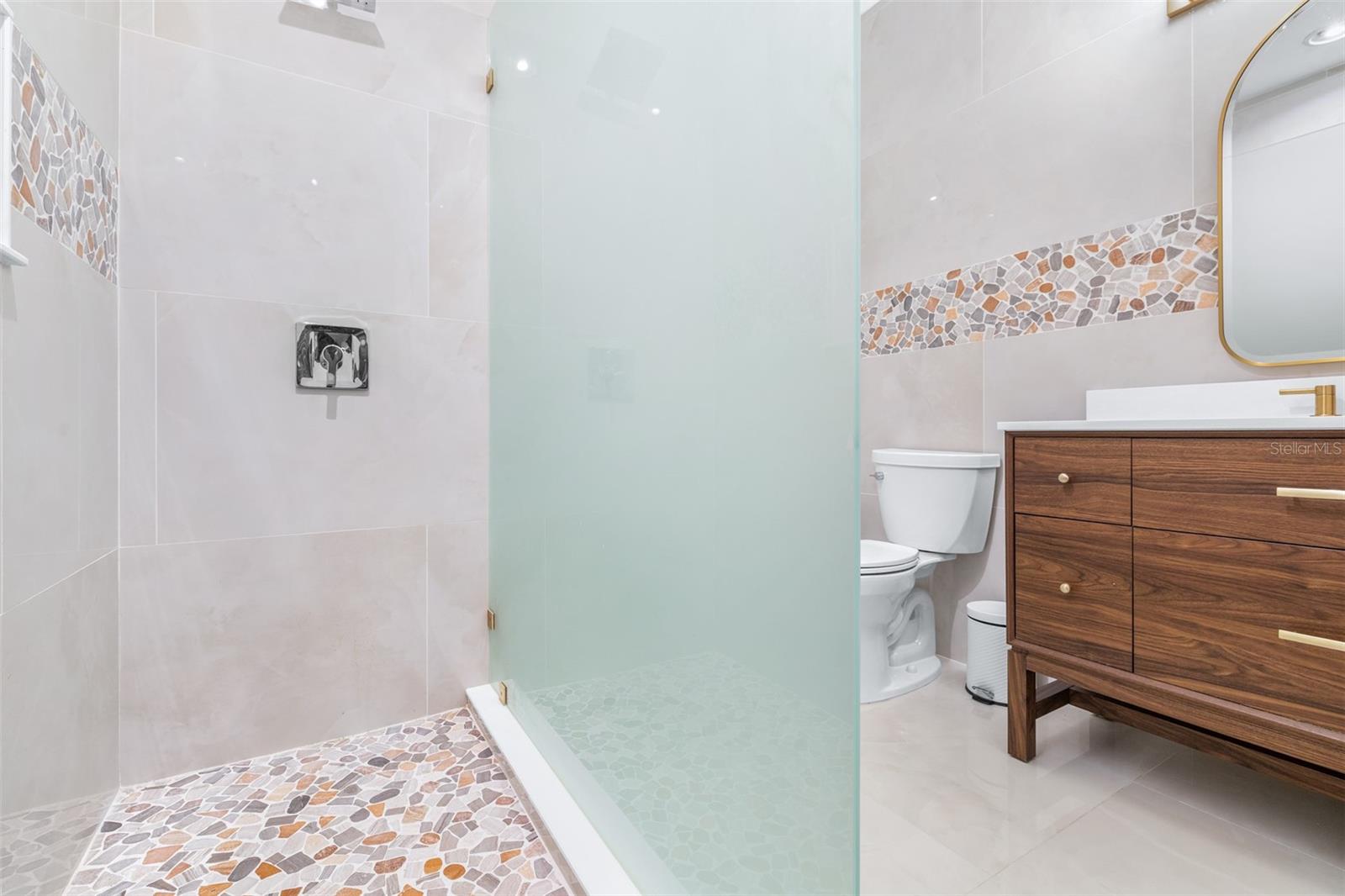 Image 43 of 83 For 10102 Deercliff Drive