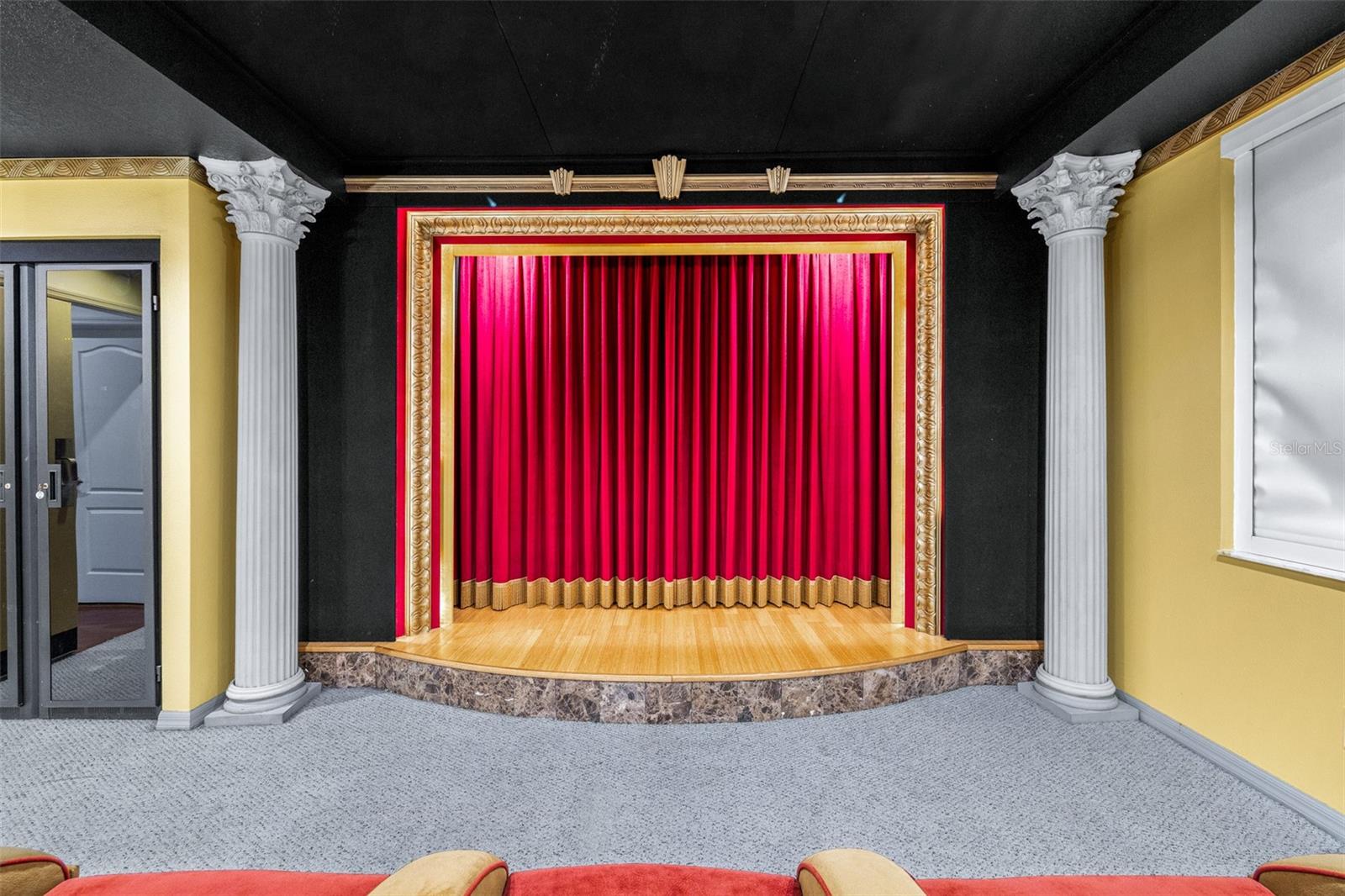 Image 48 of 83 For 10102 Deercliff Drive