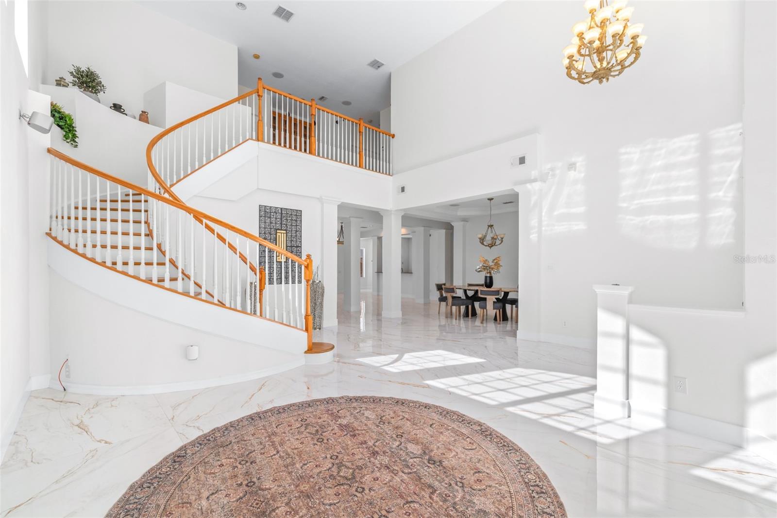 Image 8 of 83 For 10102 Deercliff Drive