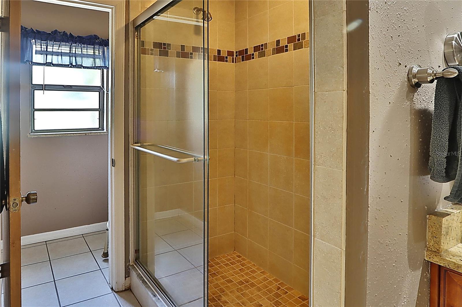 Image 11 of 34 For 19814 Deer Hollow Lane