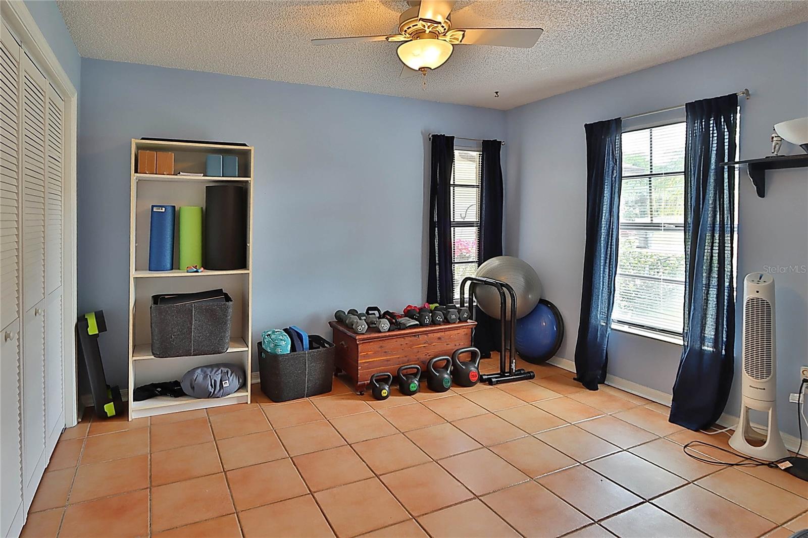 Image 16 of 34 For 19814 Deer Hollow Lane