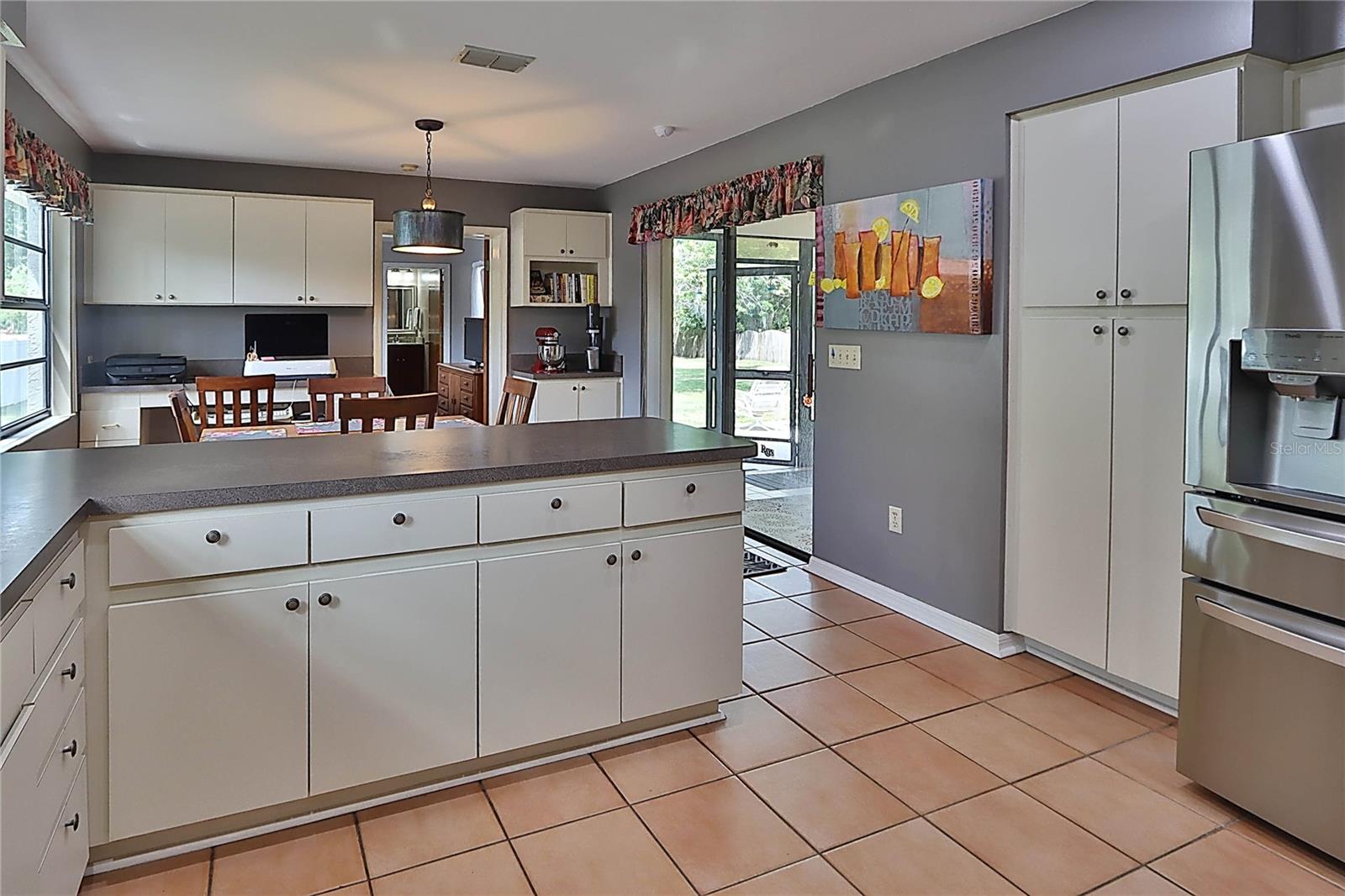 Image 21 of 34 For 19814 Deer Hollow Lane