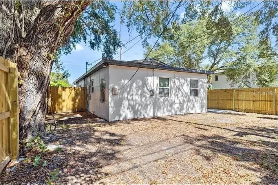 Image 11 of 12 For 2904 Emerson Avenue S A