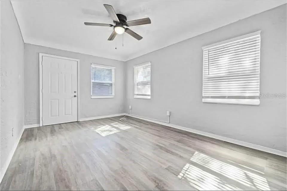 Image 4 of 12 For 2904 Emerson Avenue S A