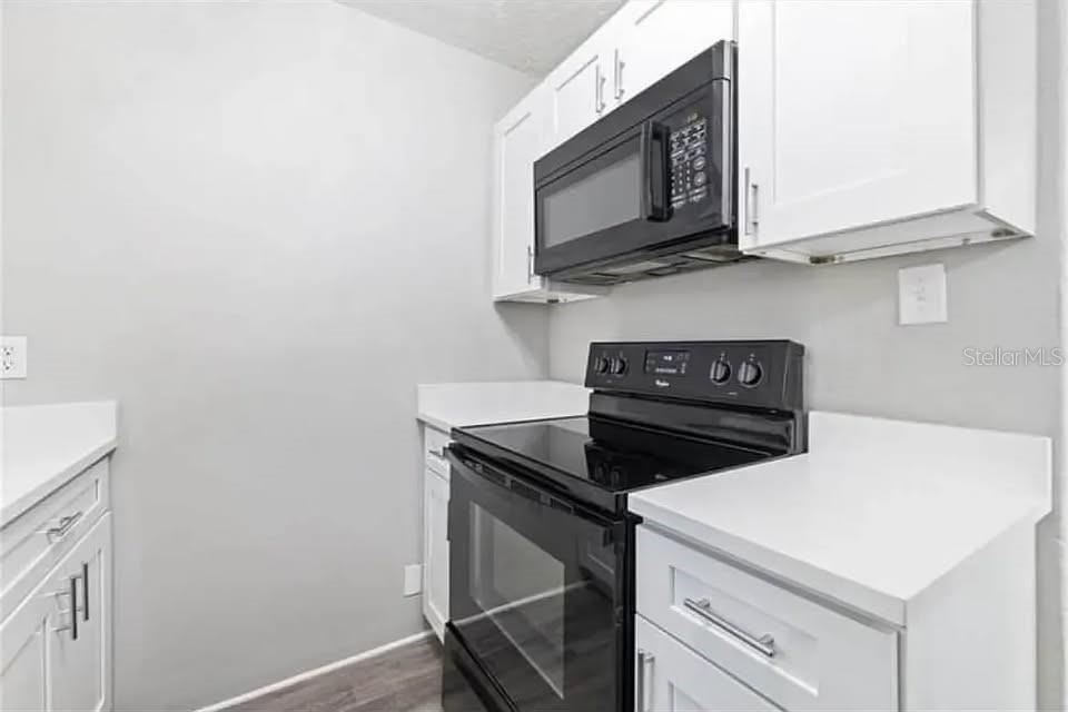 Image 7 of 12 For 2904 Emerson Avenue S A