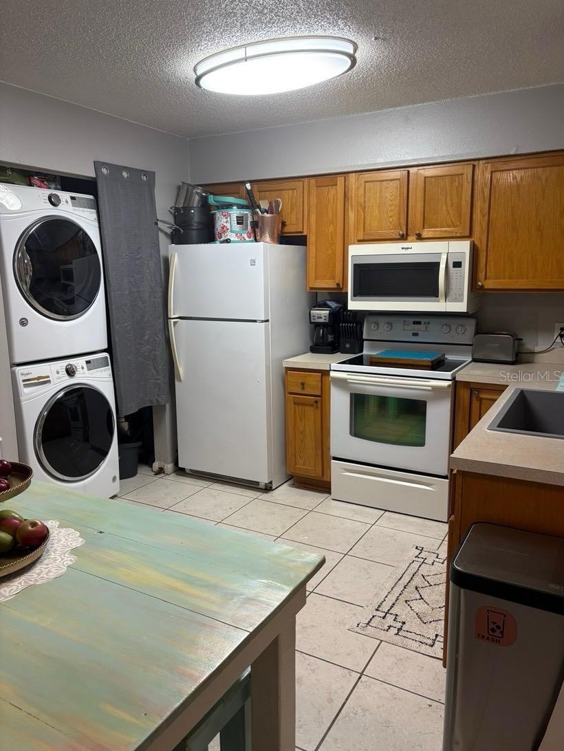 Image 3 of 7 For 26591 Fairway Drive B