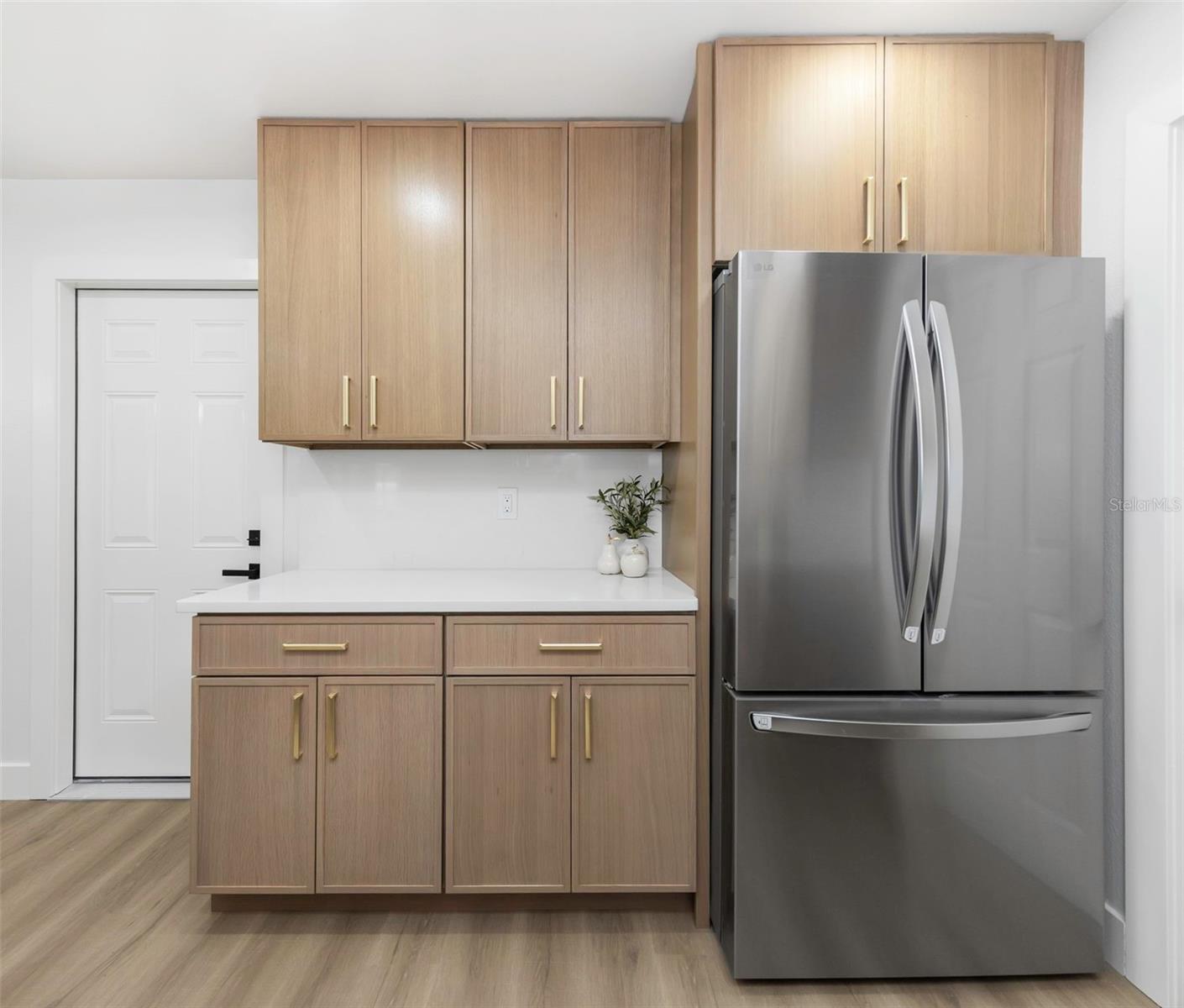 Image 14 of 37 For 12909 Pineway Drive