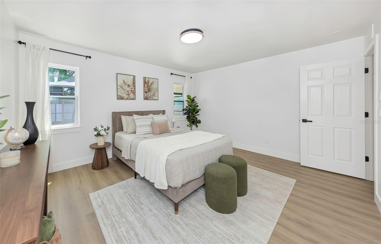 Image 18 of 37 For 12909 Pineway Drive