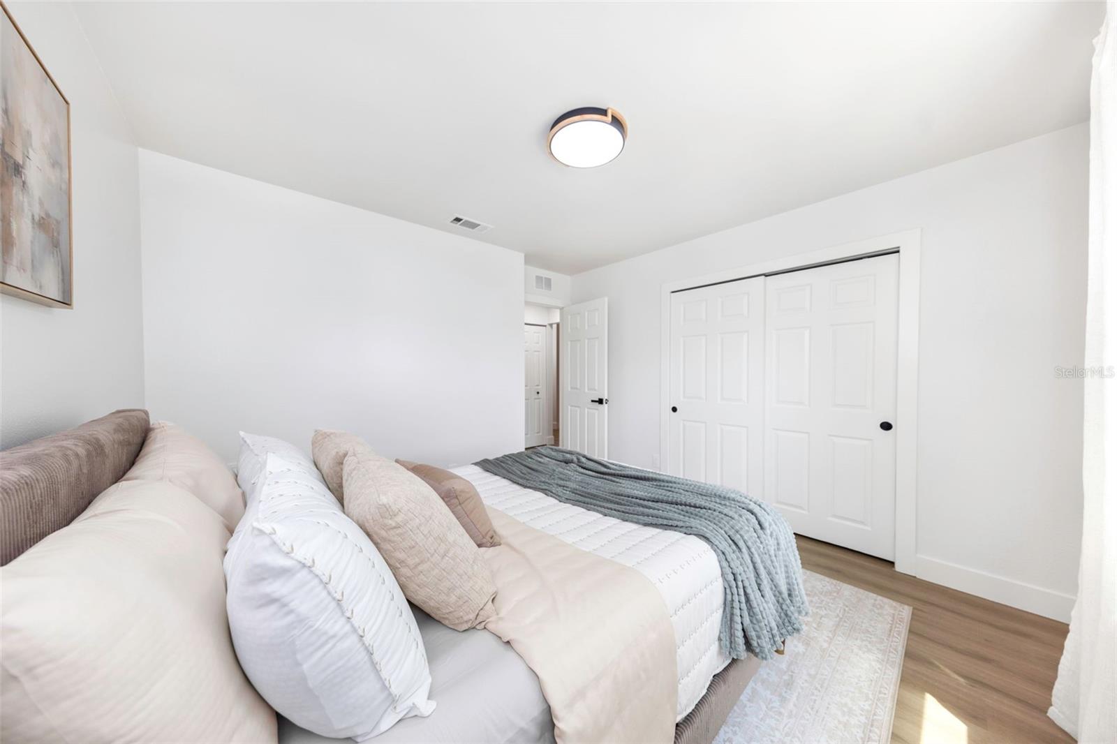 Image 23 of 37 For 12909 Pineway Drive