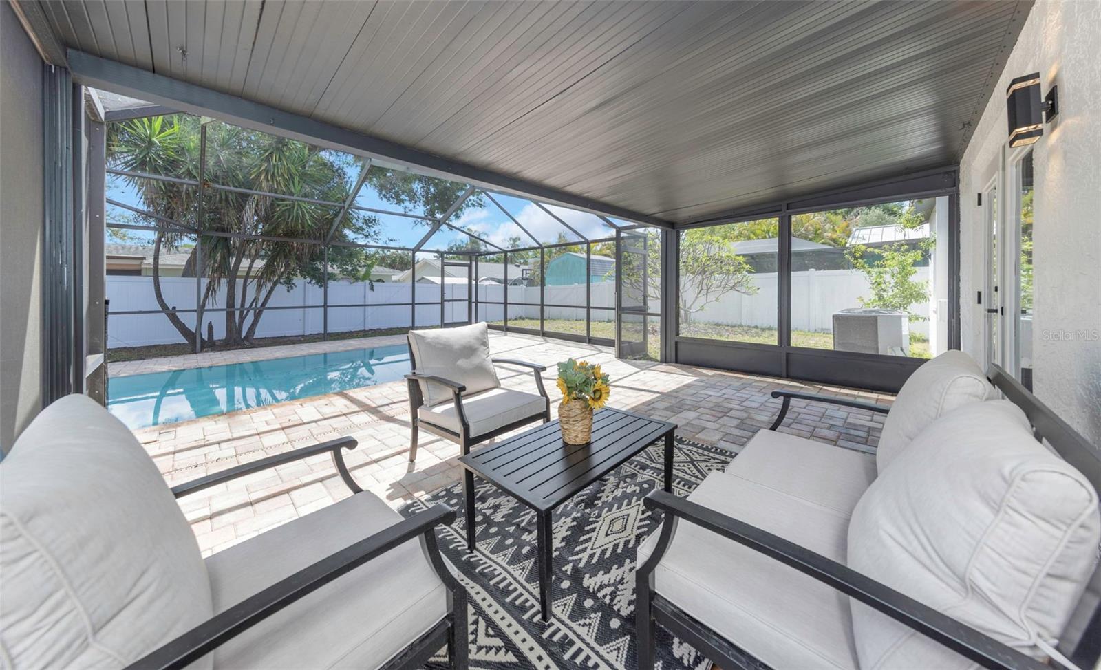 Image 32 of 37 For 12909 Pineway Drive