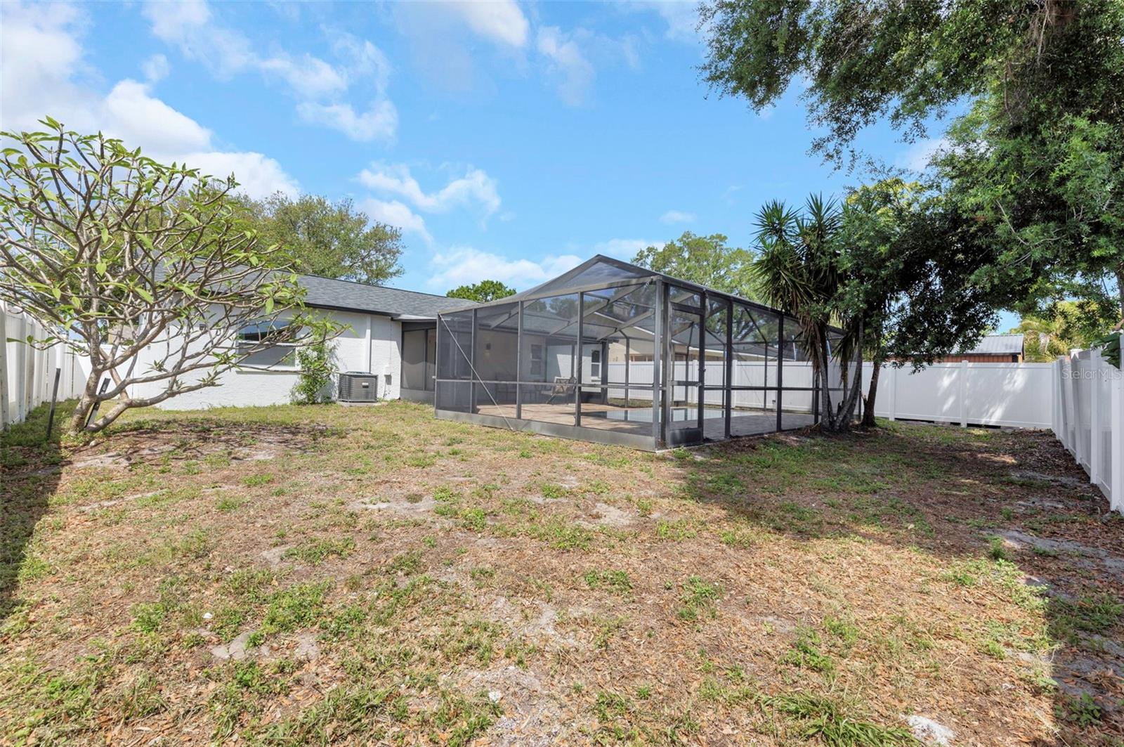 Image 34 of 37 For 12909 Pineway Drive