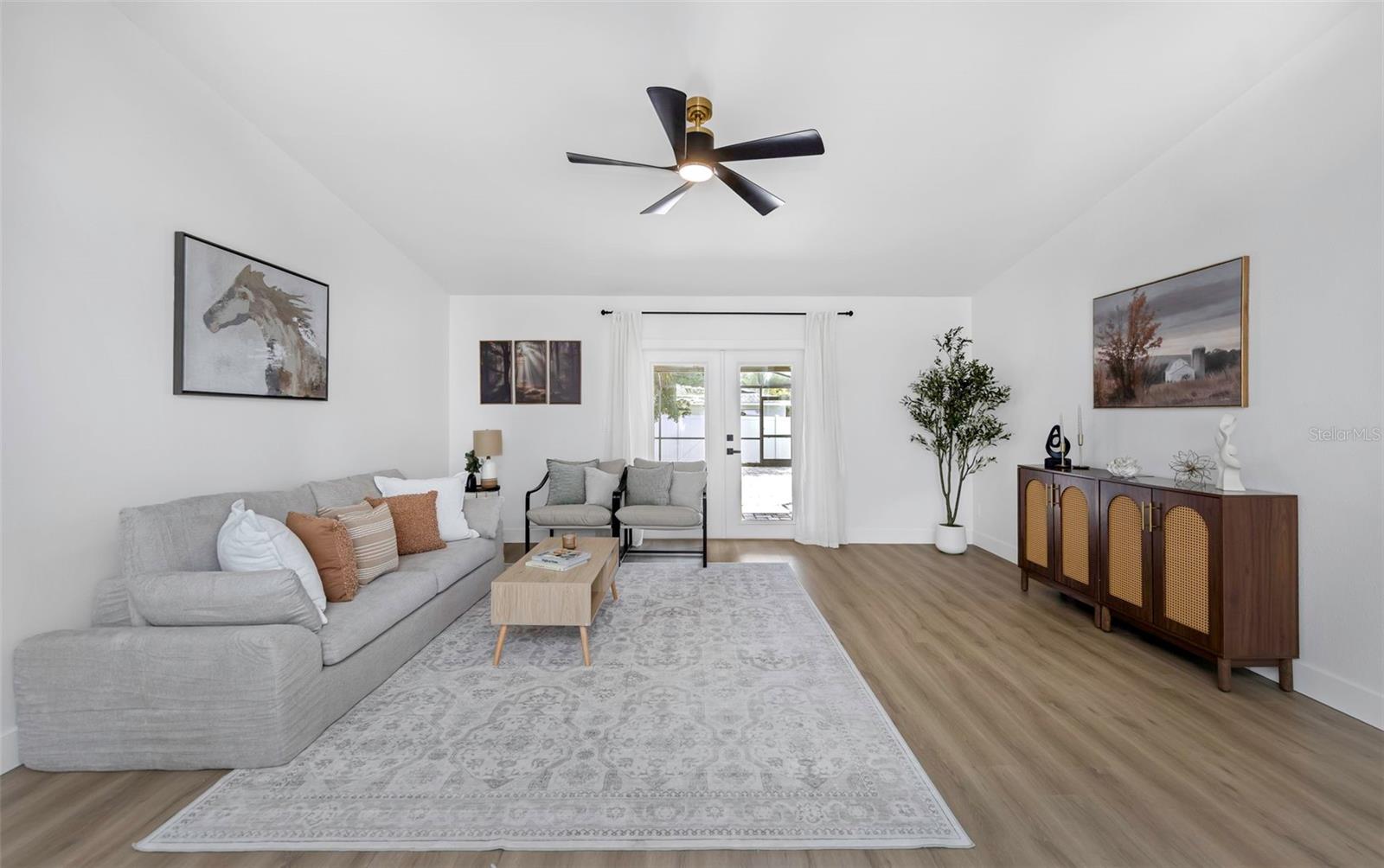 Image 5 of 37 For 12909 Pineway Drive