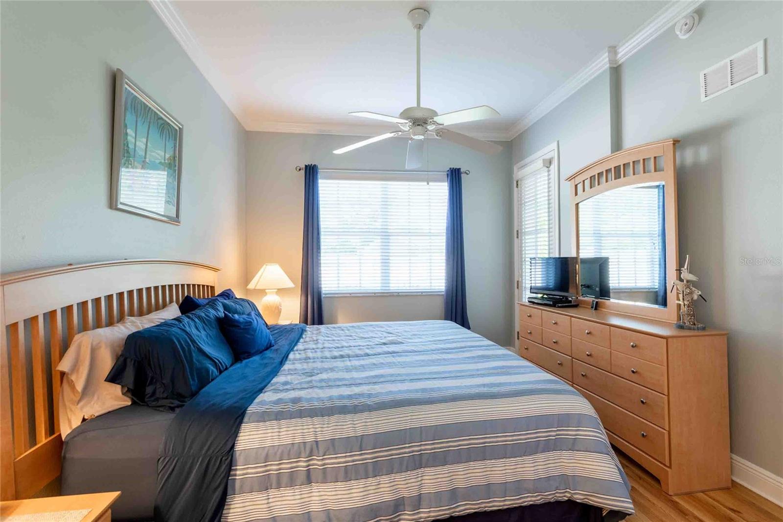 Image 17 of 37 For 21011 Picasso Court 106