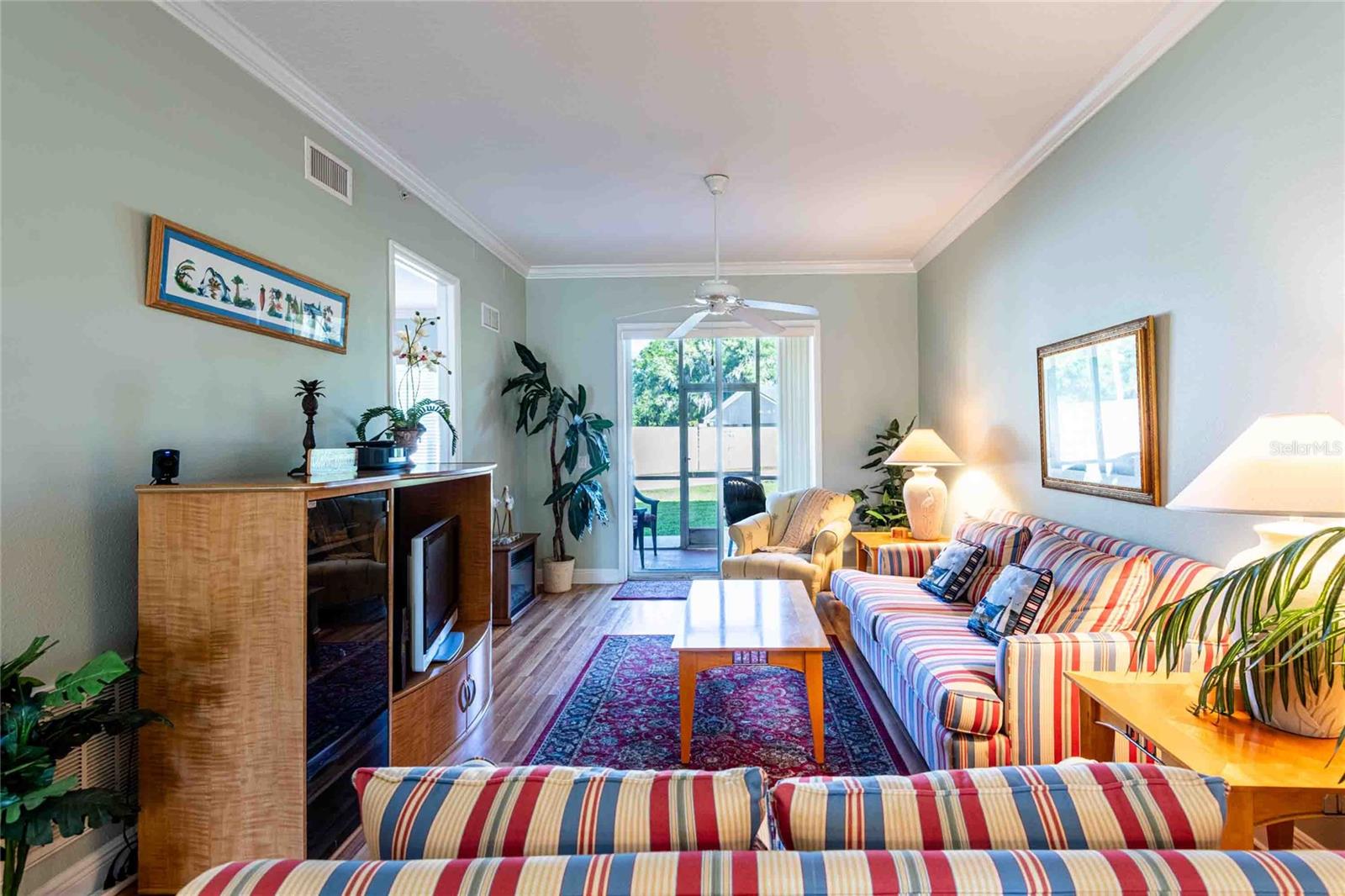 Image 8 of 37 For 21011 Picasso Court 106