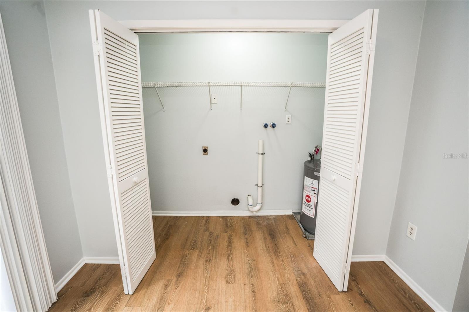 Image 7 of 23 For 1277 Sylvia Avenue