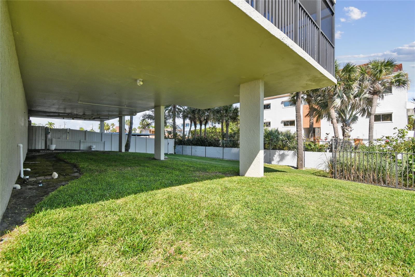 Image 46 of 53 For 15400 Gulf Boulevard 402