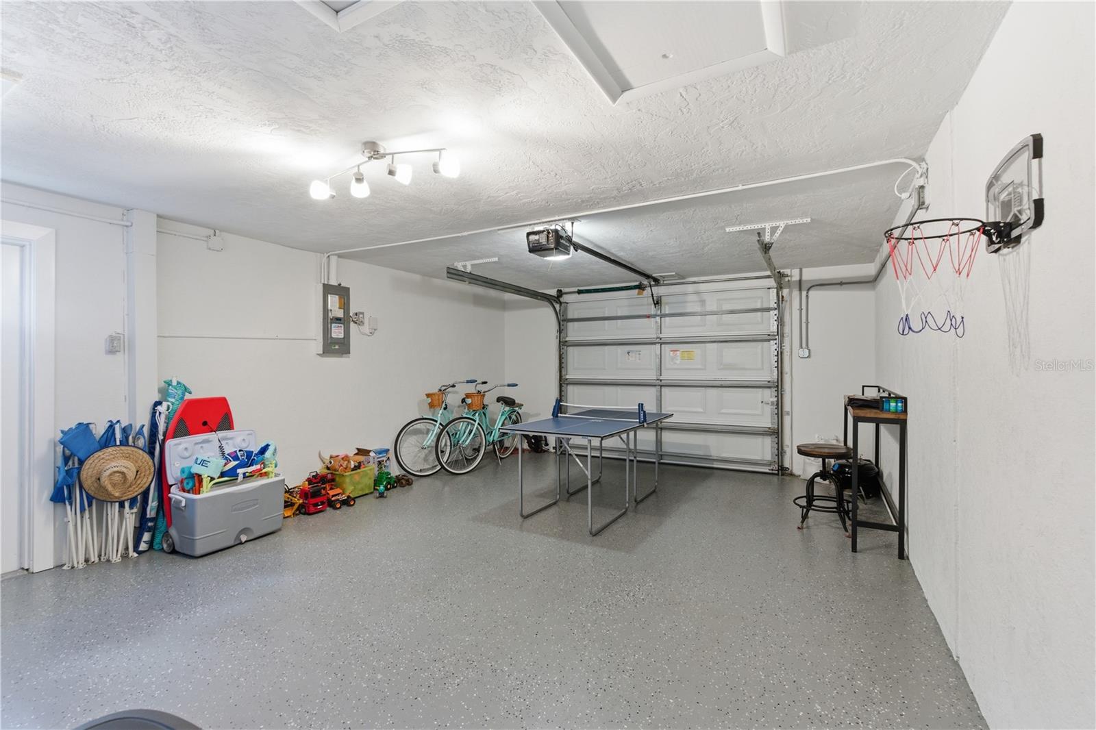 Image 26 of 35 For 7608 Sue Ellen Drive