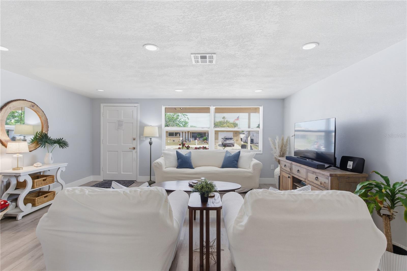 Image 27 of 35 For 7608 Sue Ellen Drive