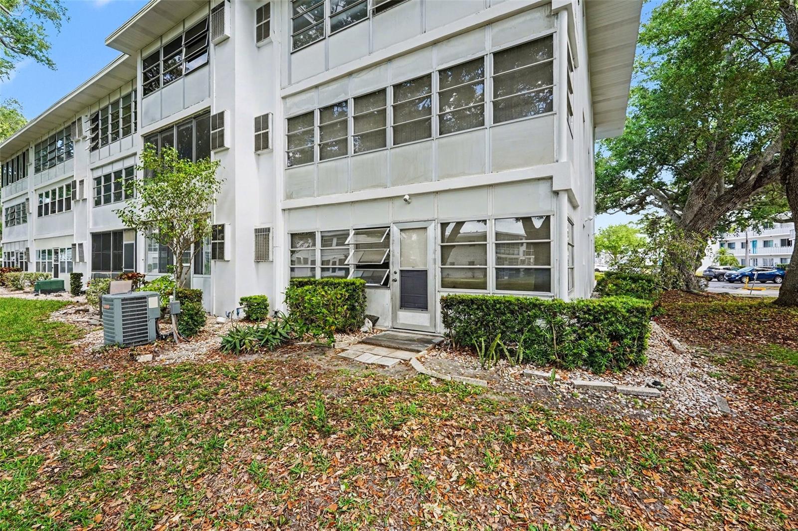 Image 22 of 28 For 8402 111th Street N 101