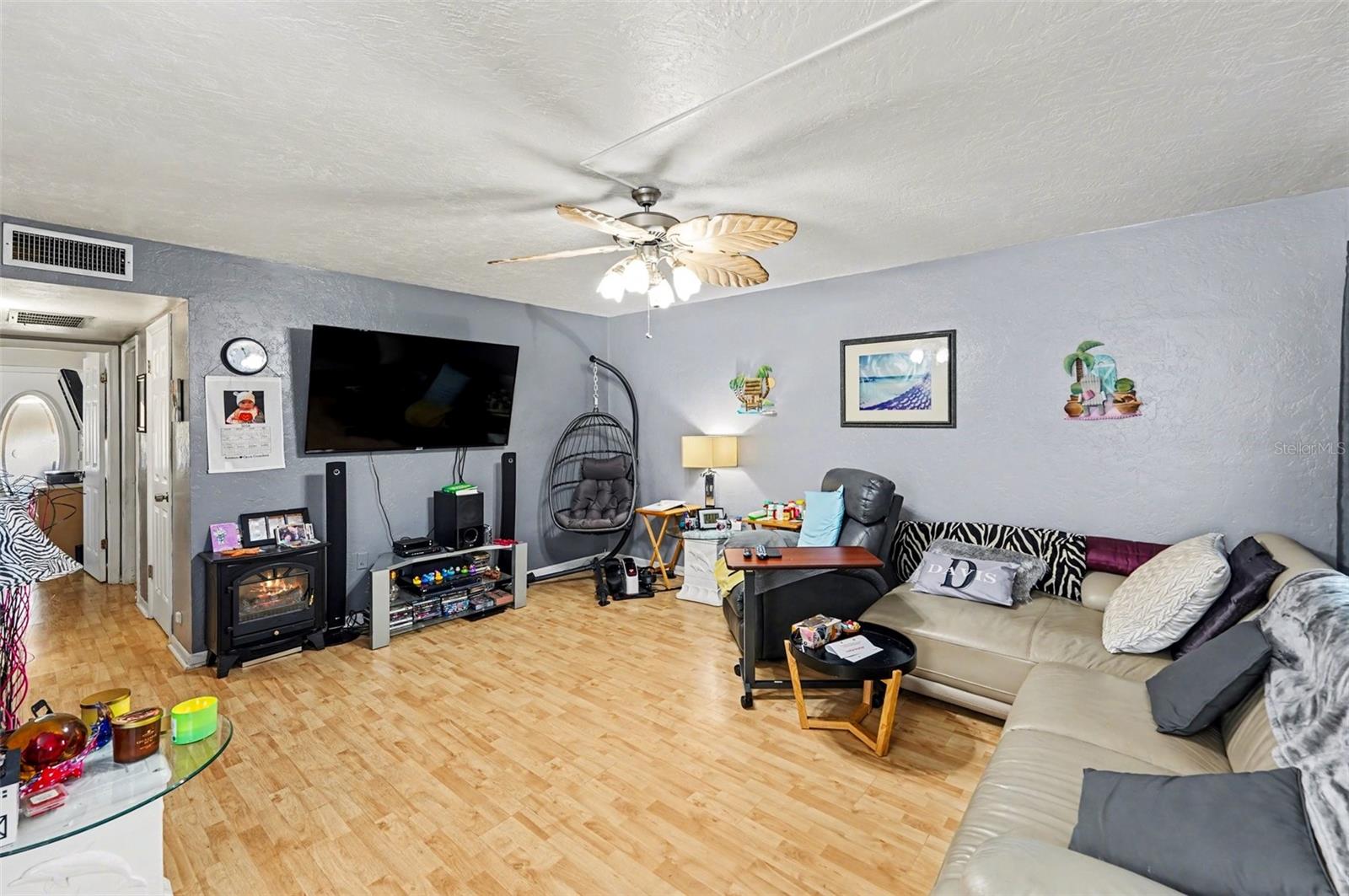 Image 6 of 28 For 8402 111th Street N 101