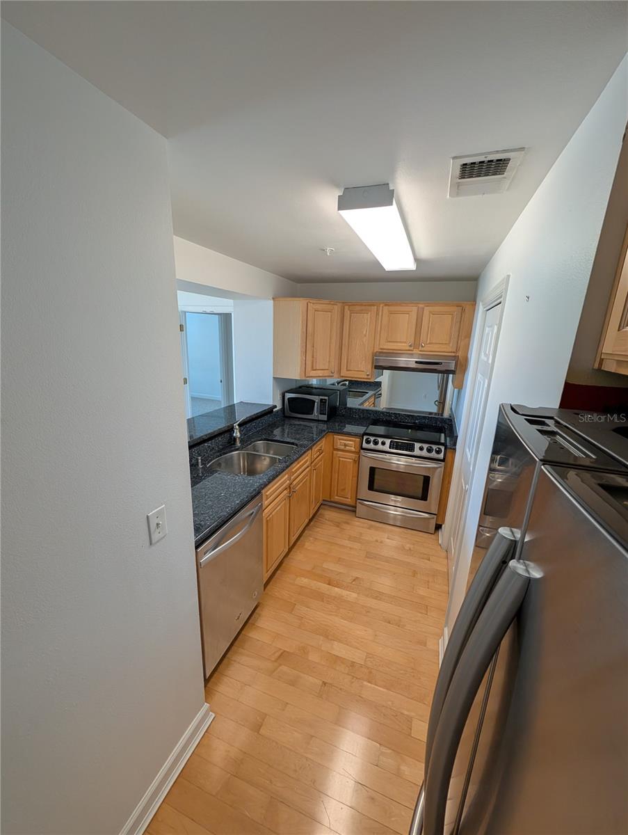 Image 8 of 20 For 345 Bayshore Boulevard 505