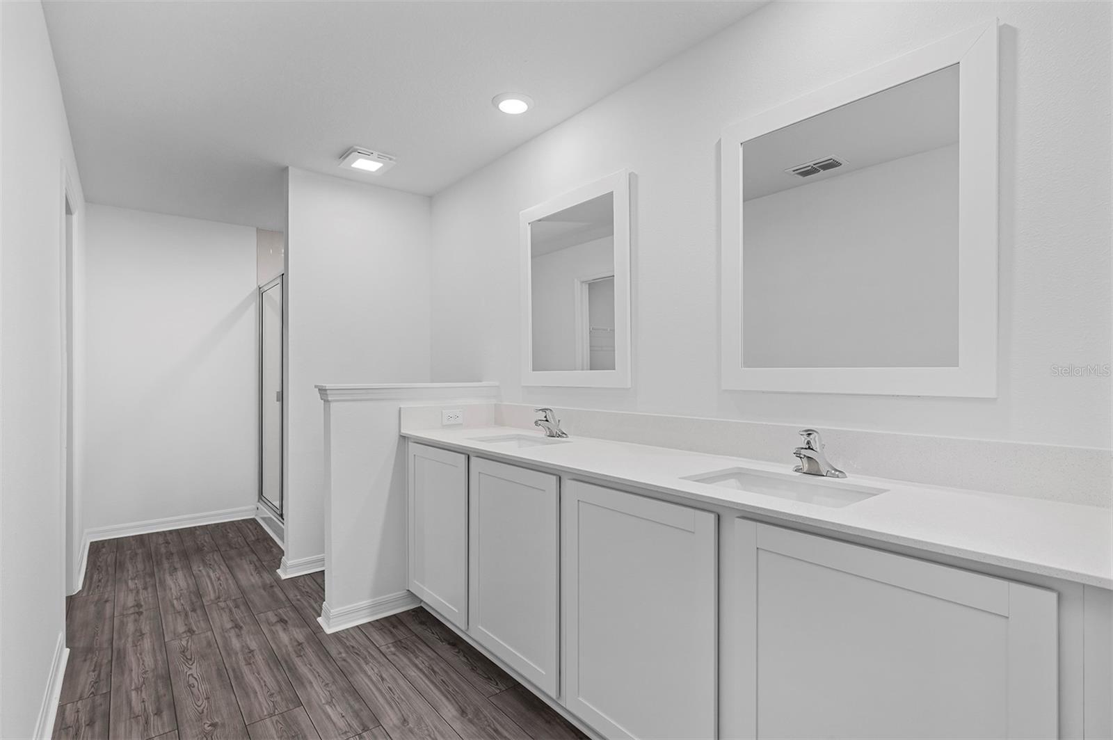 Image 14 of 20 For 580 Bay Leaf Drive