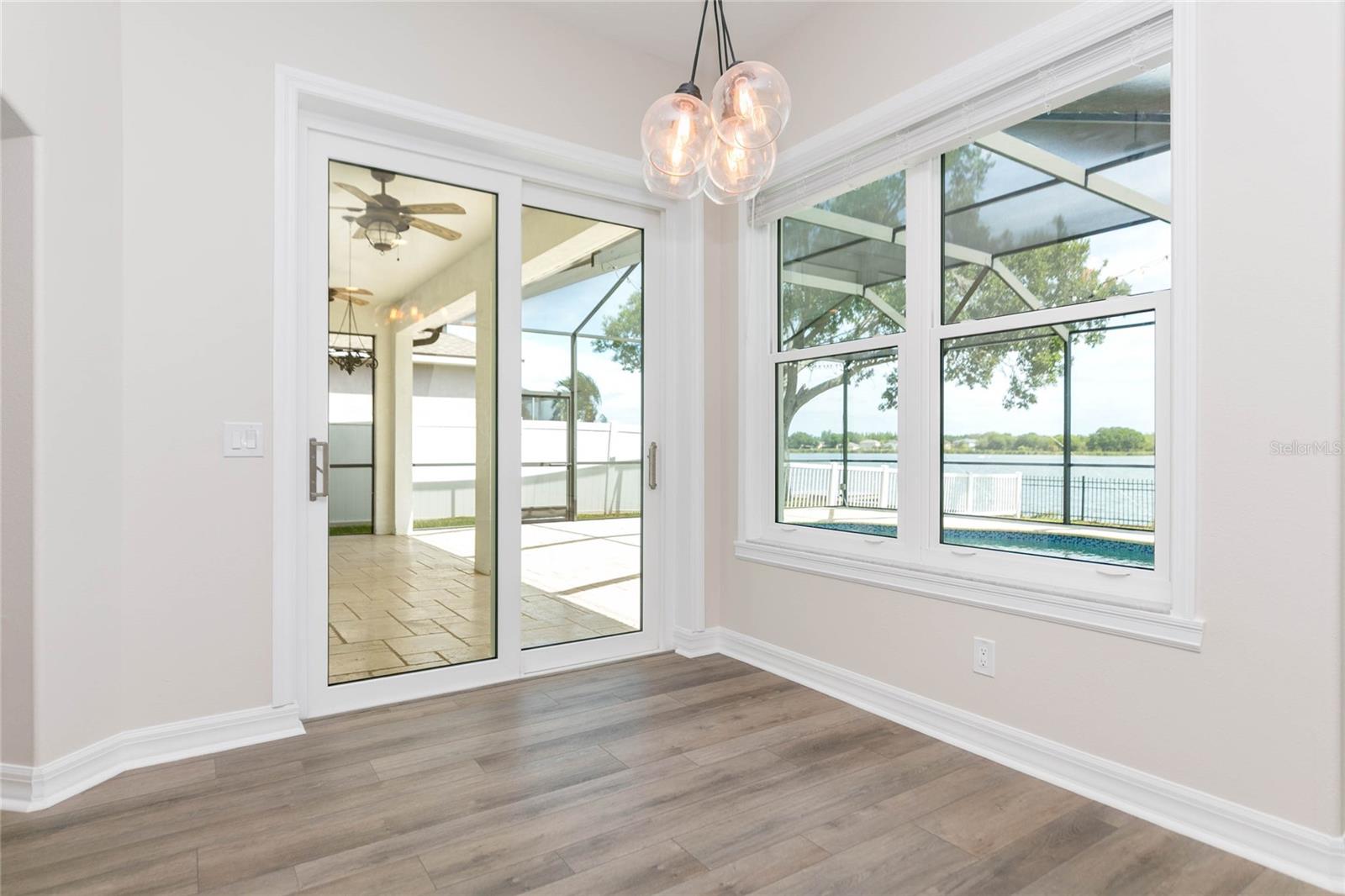 Listing photo id 21 for 7227 Colonial Lake Drive