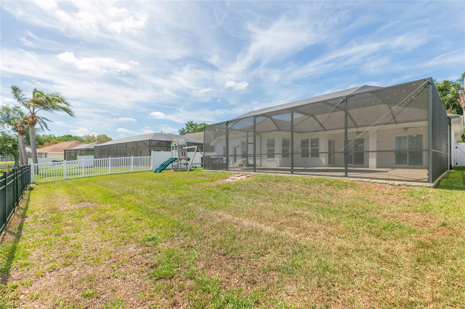 Listing photo id 47 for 7227 Colonial Lake Drive