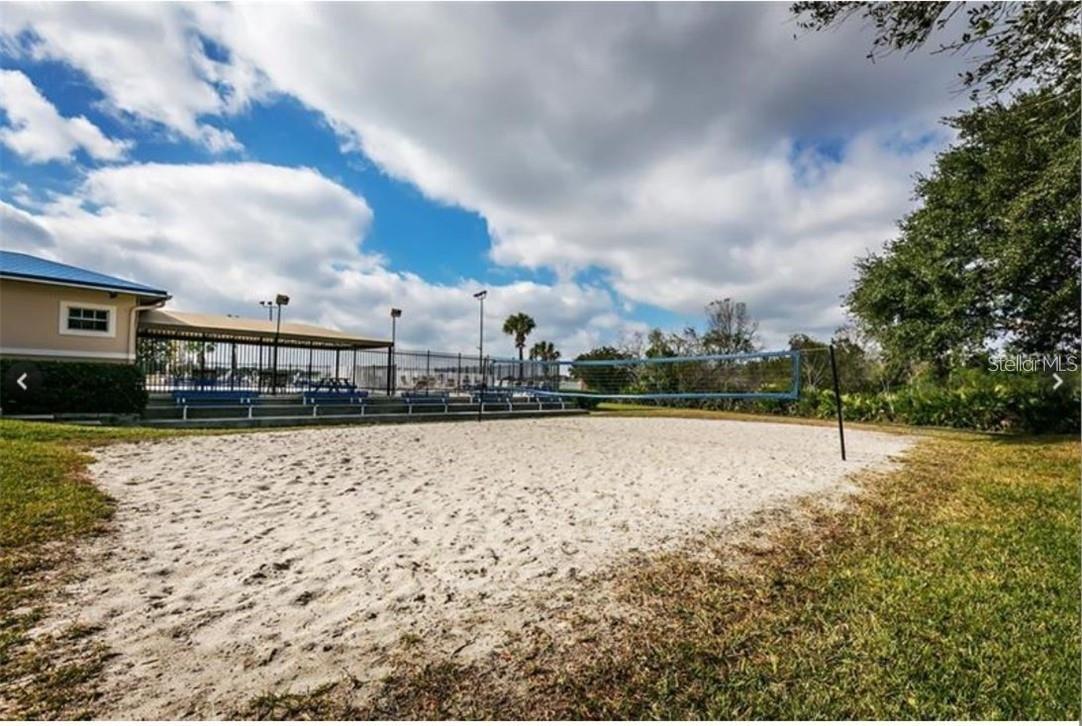 Listing photo id 63 for 7227 Colonial Lake Drive