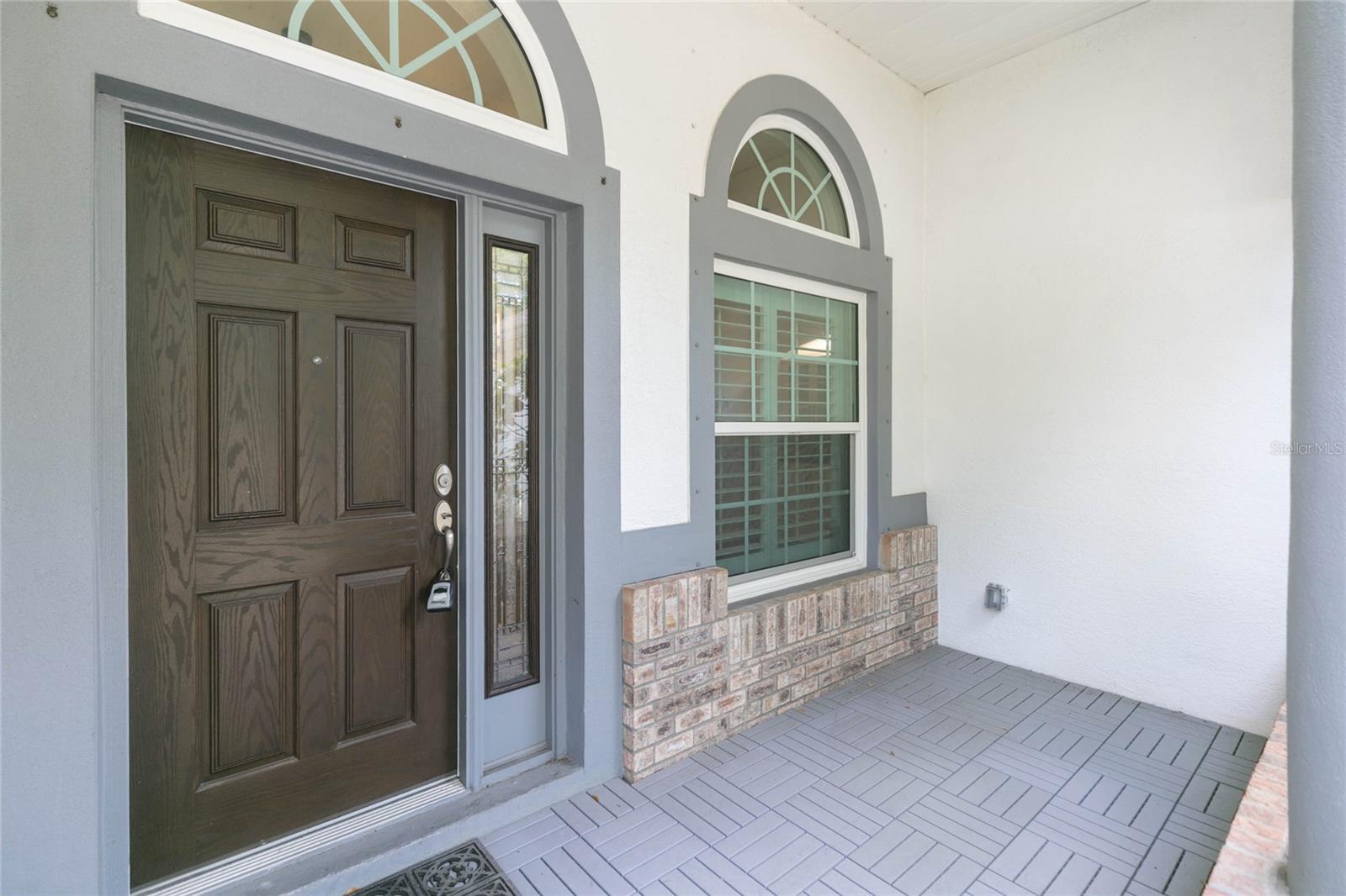 Listing photo id 6 for 7227 Colonial Lake Drive