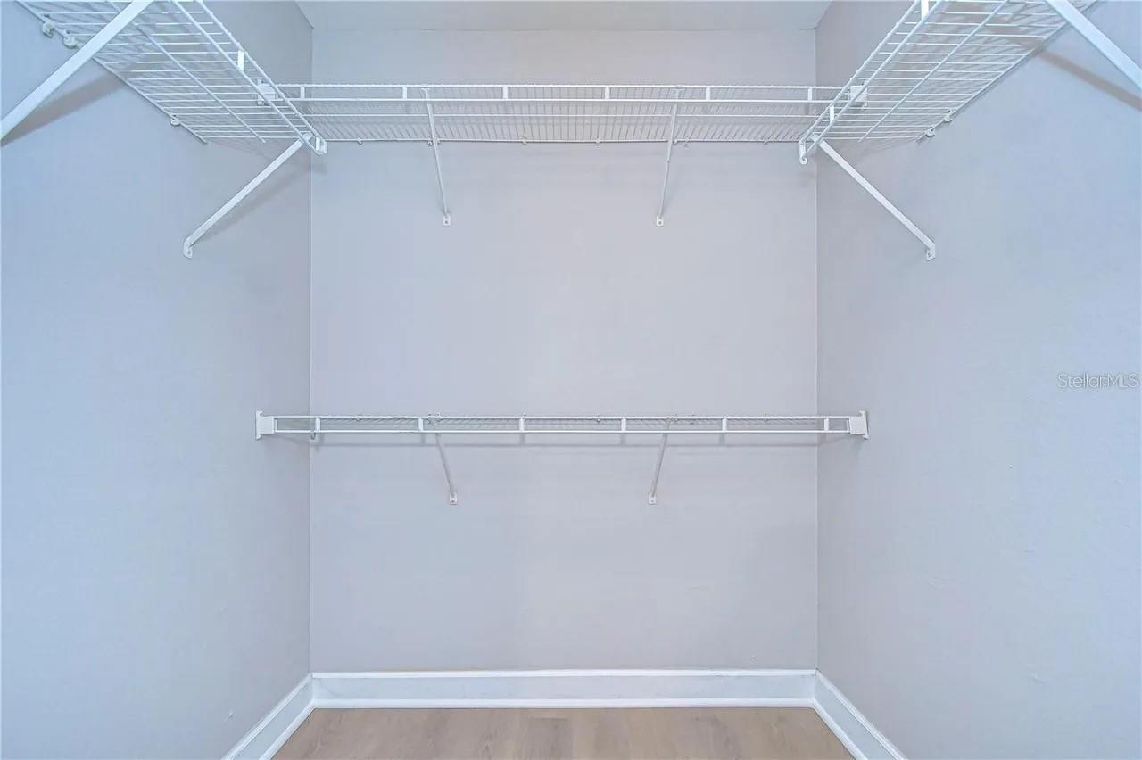 Listing photo id 9 for 18163 Bridle Club Drive 18163