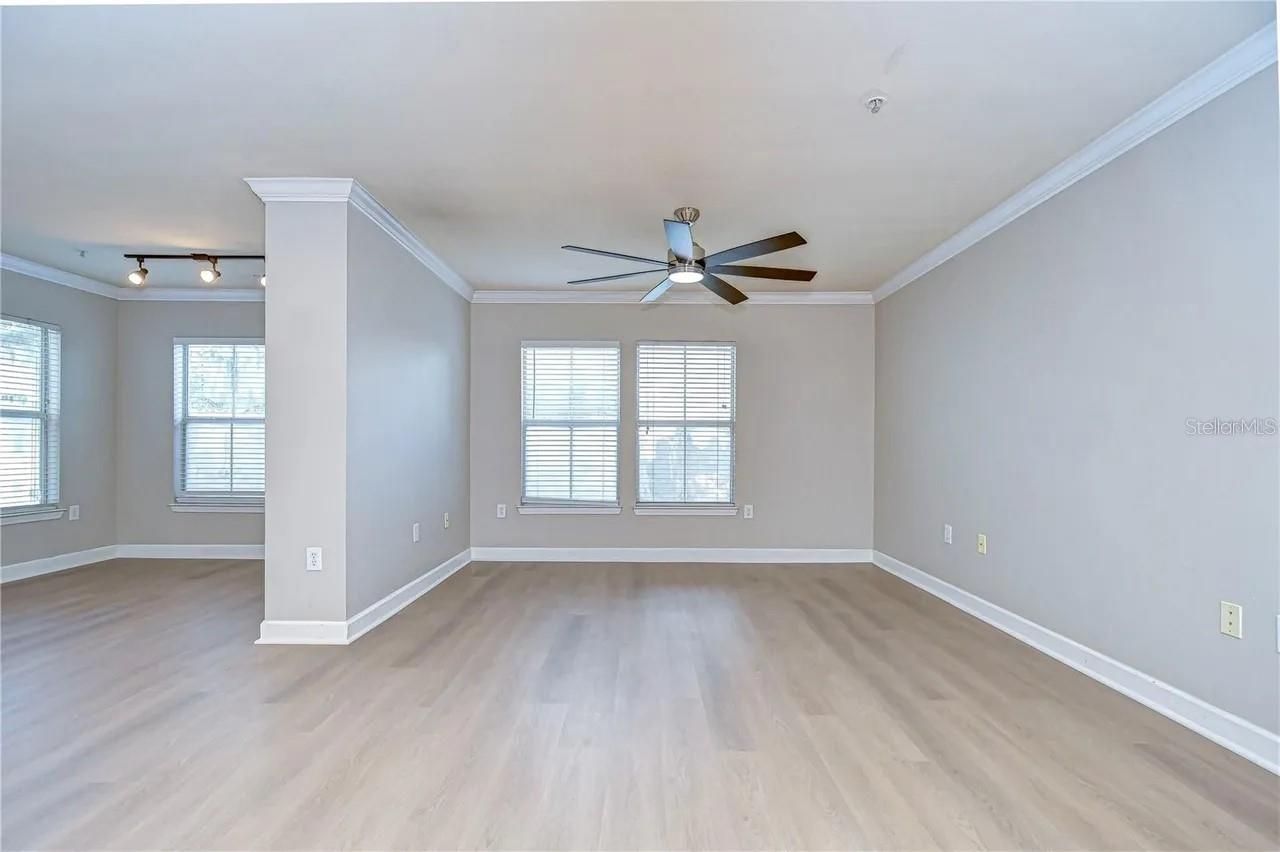 Listing photo id 2 for 18163 Bridle Club Drive 18163