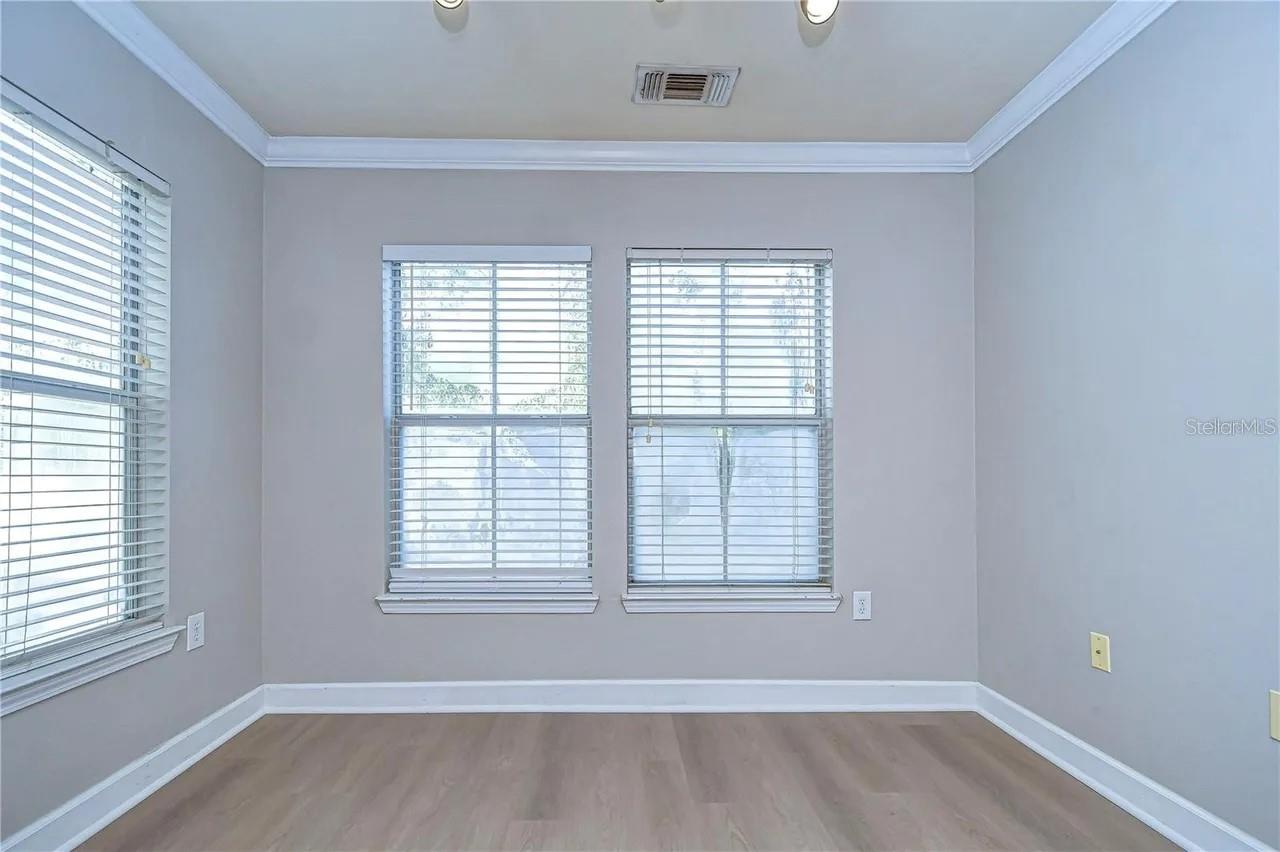 Listing photo id 3 for 18163 Bridle Club Drive 18163