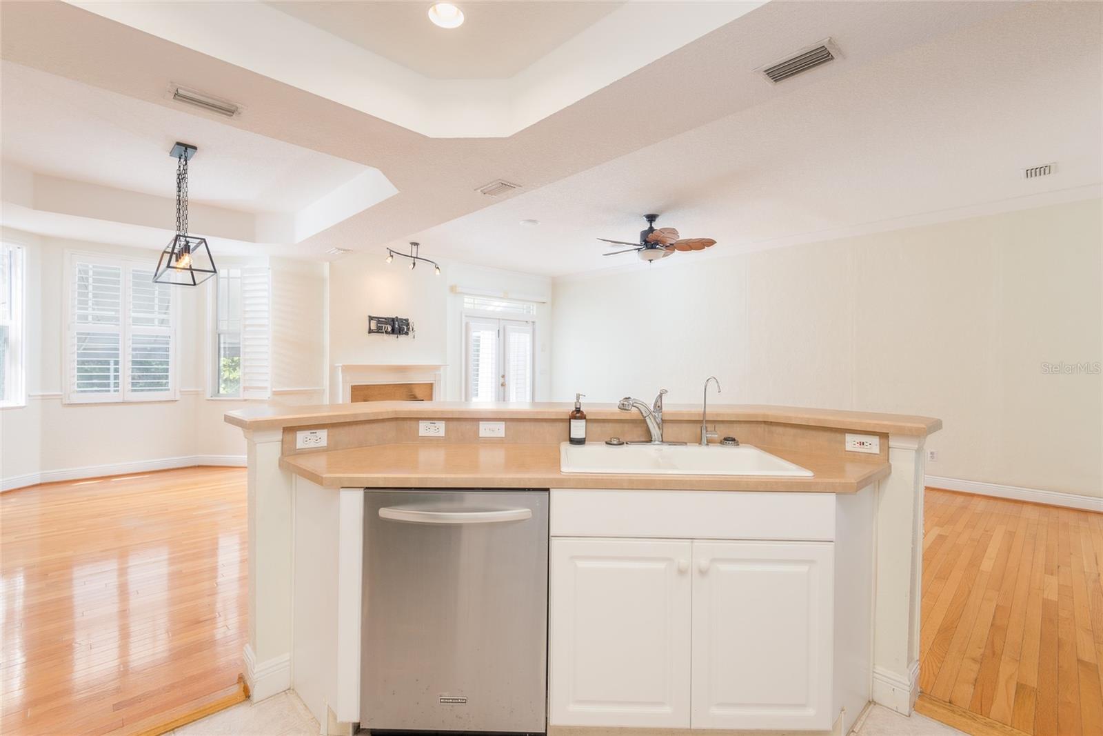 Image 14 of 36 For 2876 Bayshore Trails Drive