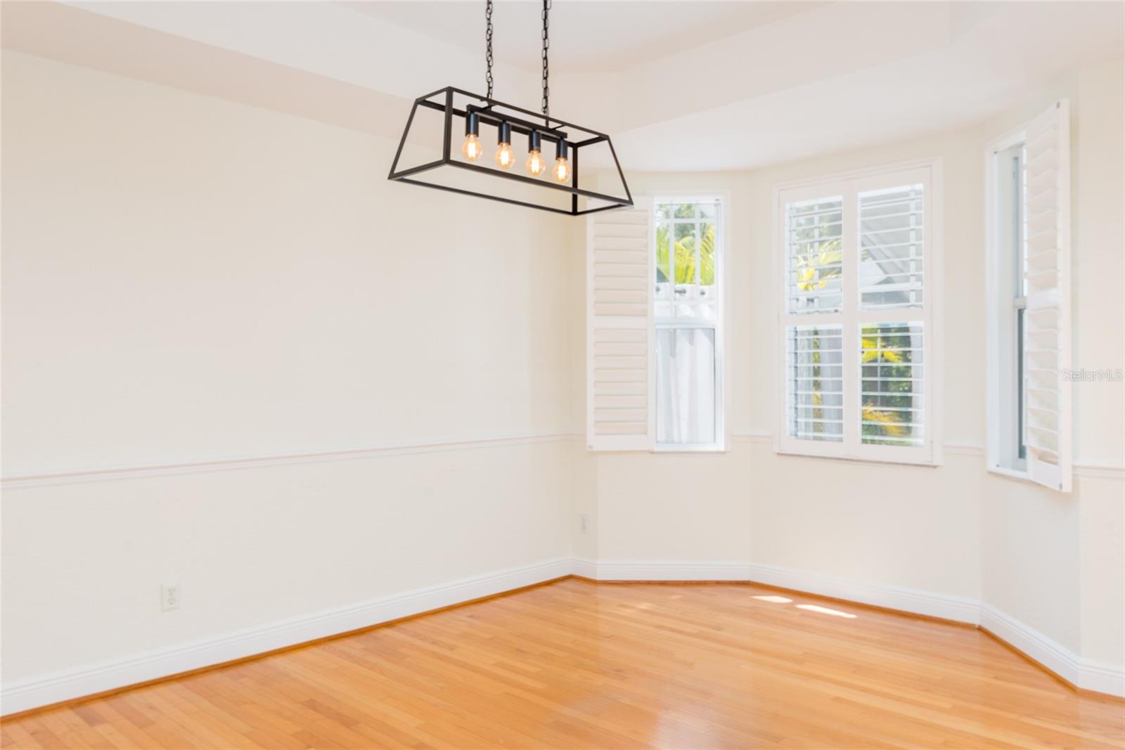 Image 16 of 36 For 2876 Bayshore Trails Drive