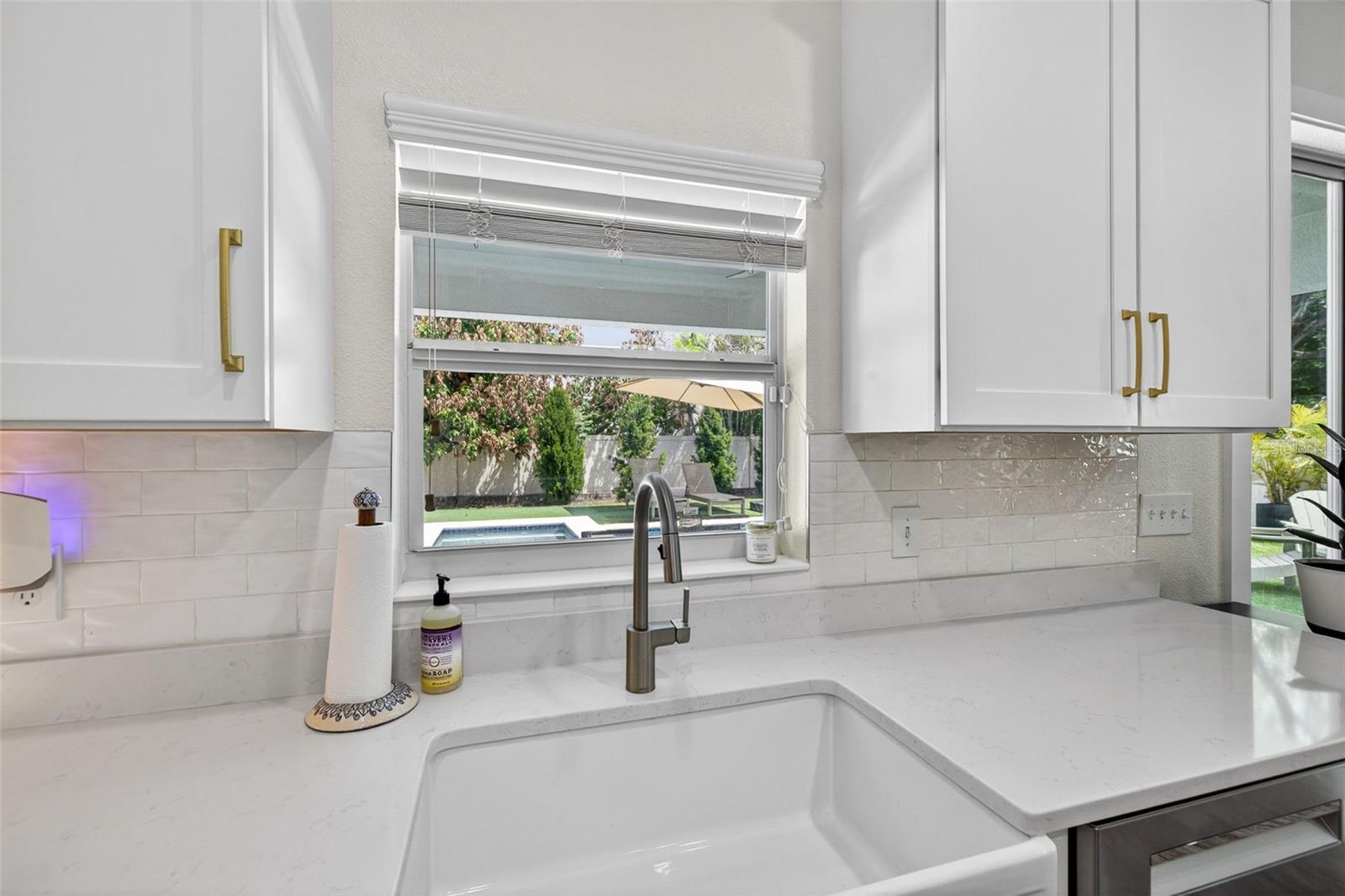 Listing photo id 15 for 1031 Alfred Street