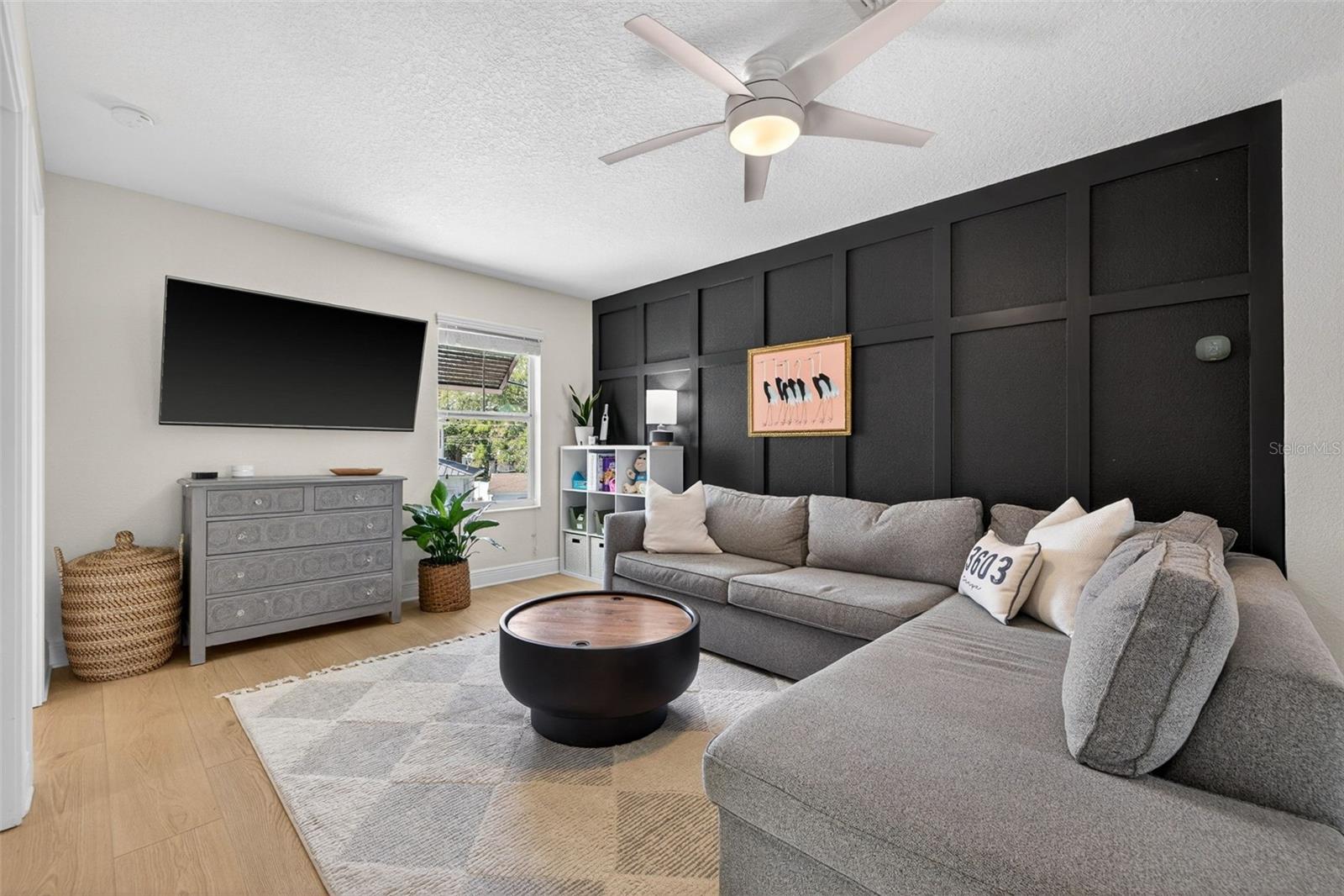 Listing photo id 19 for 1031 Alfred Street