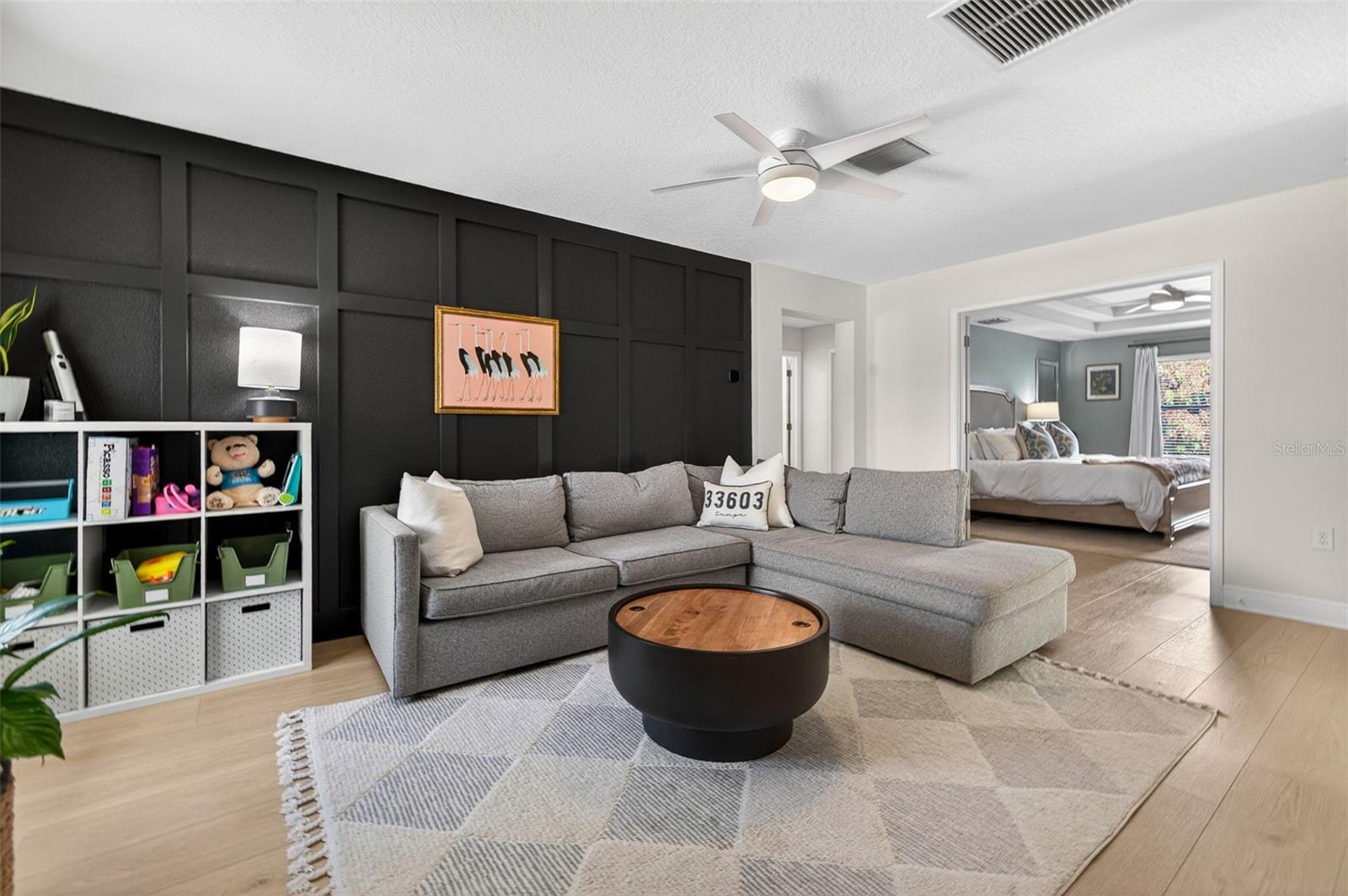 Listing photo id 20 for 1031 Alfred Street