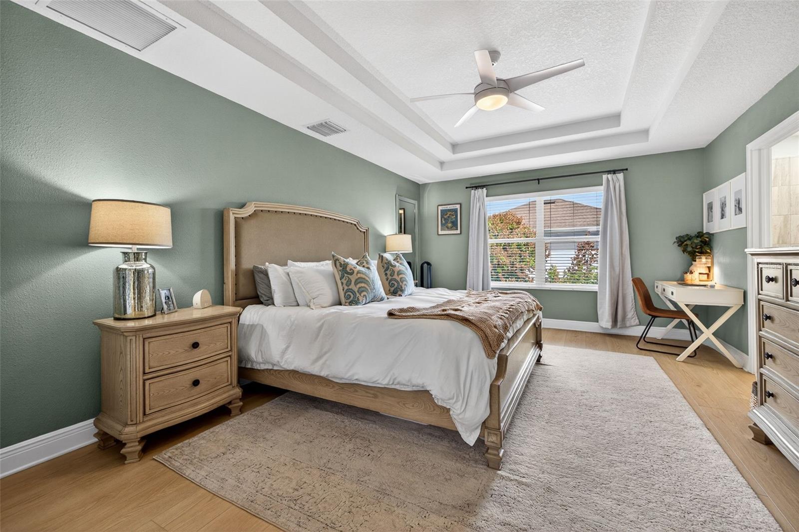 Listing photo id 21 for 1031 Alfred Street