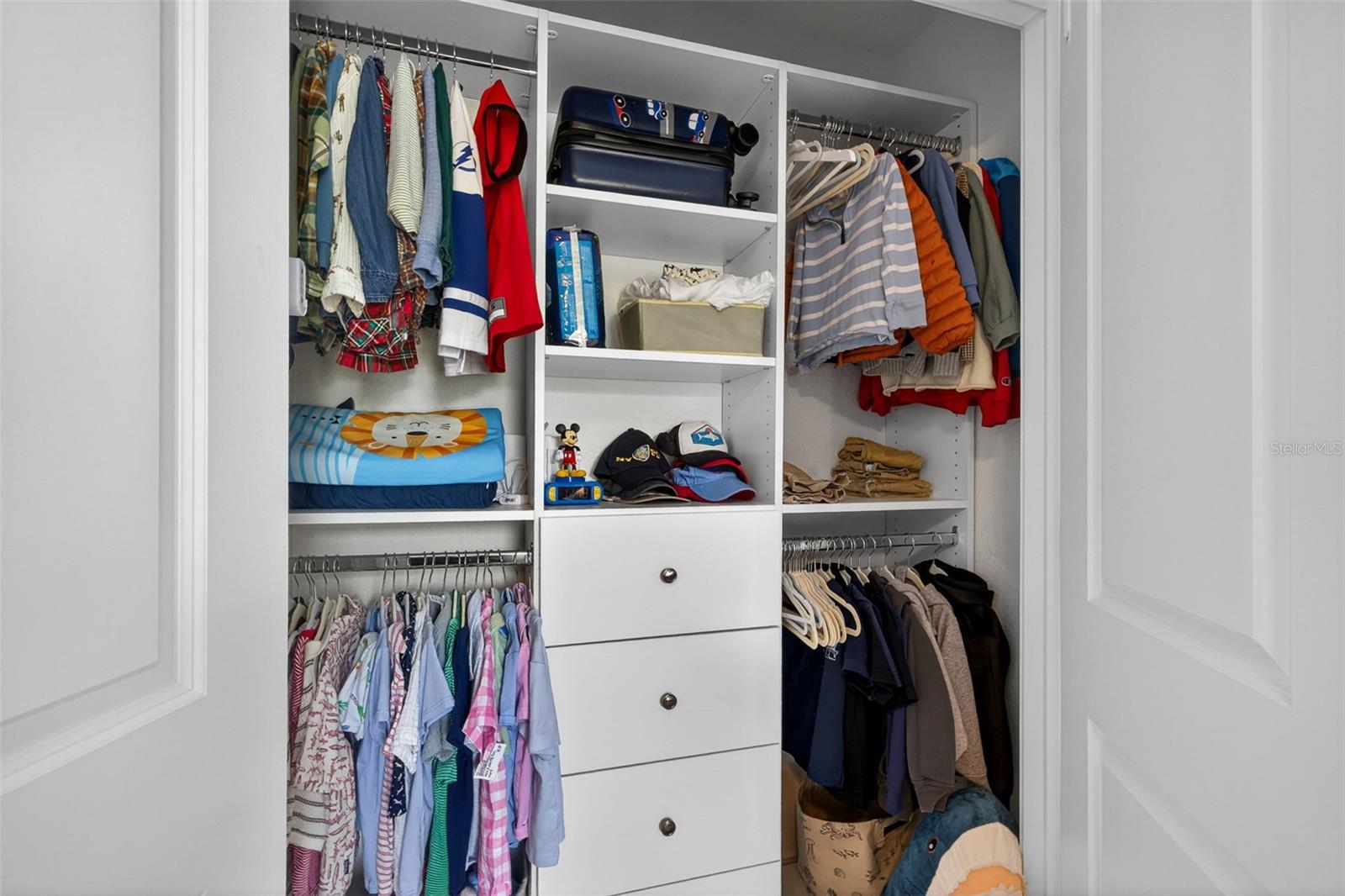 Listing photo id 32 for 1031 Alfred Street