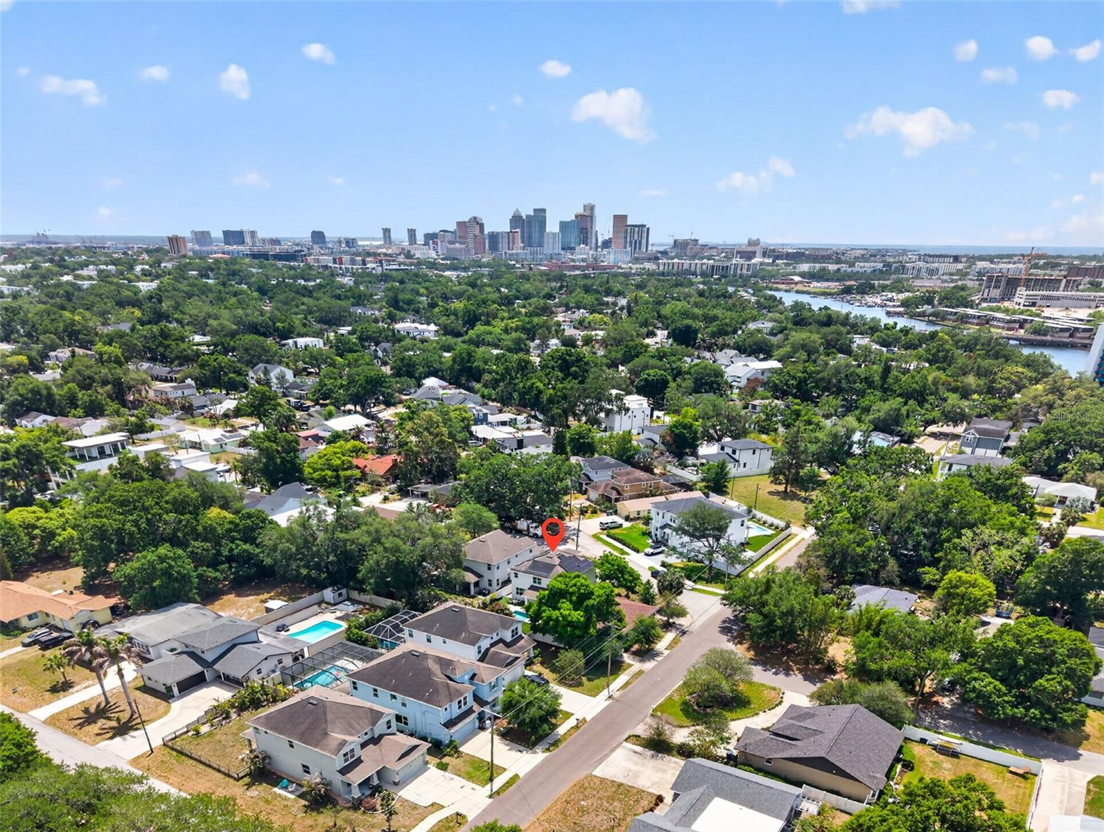 Listing photo id 45 for 1031 Alfred Street