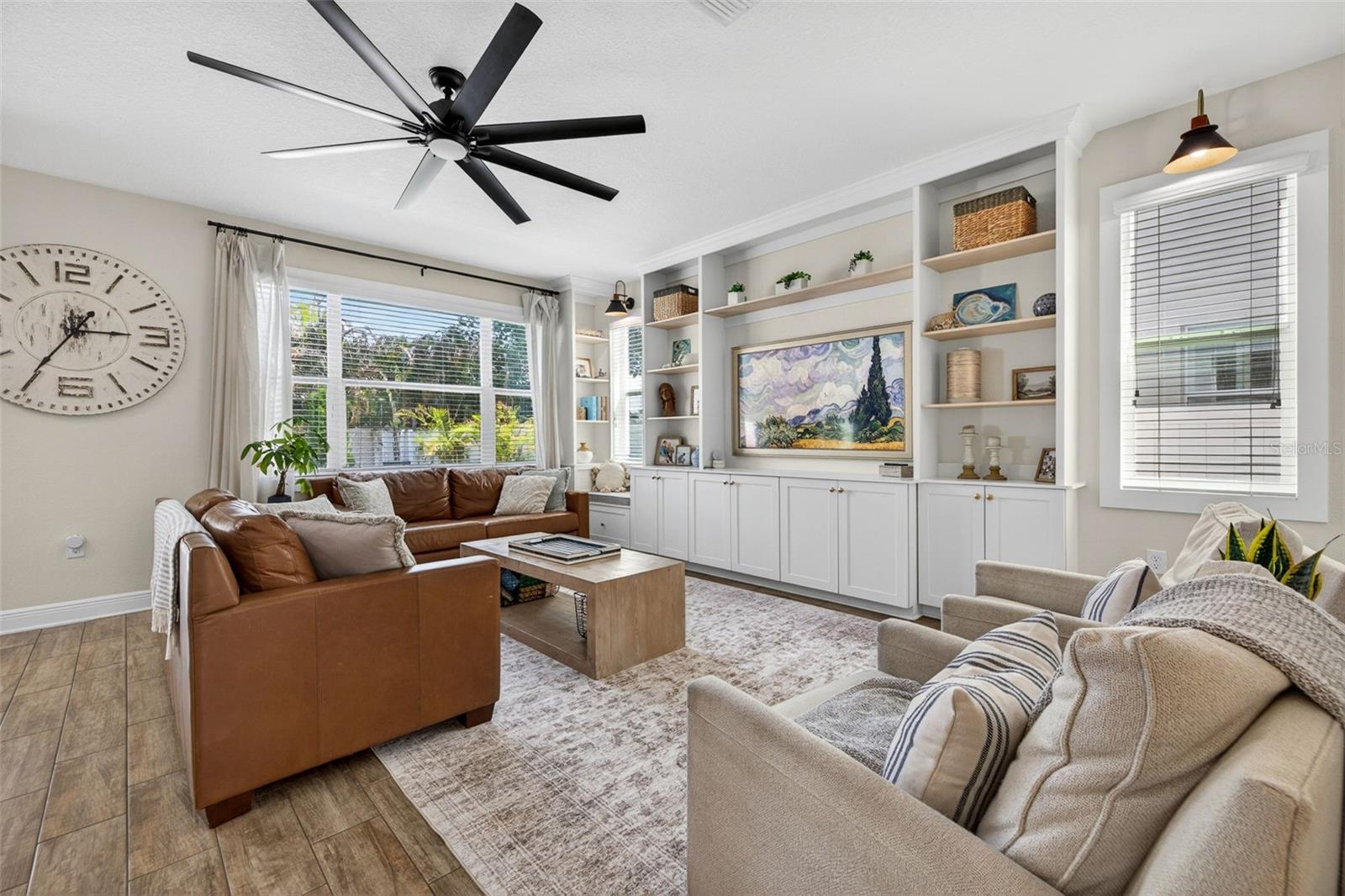 Listing photo id 5 for 1031 Alfred Street