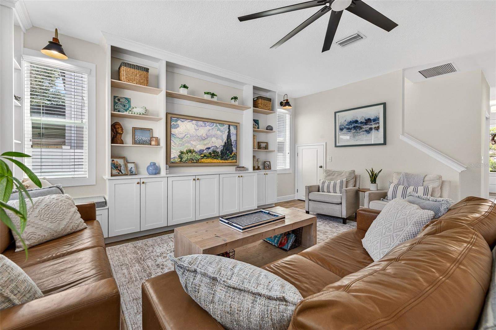 Listing photo id 6 for 1031 Alfred Street